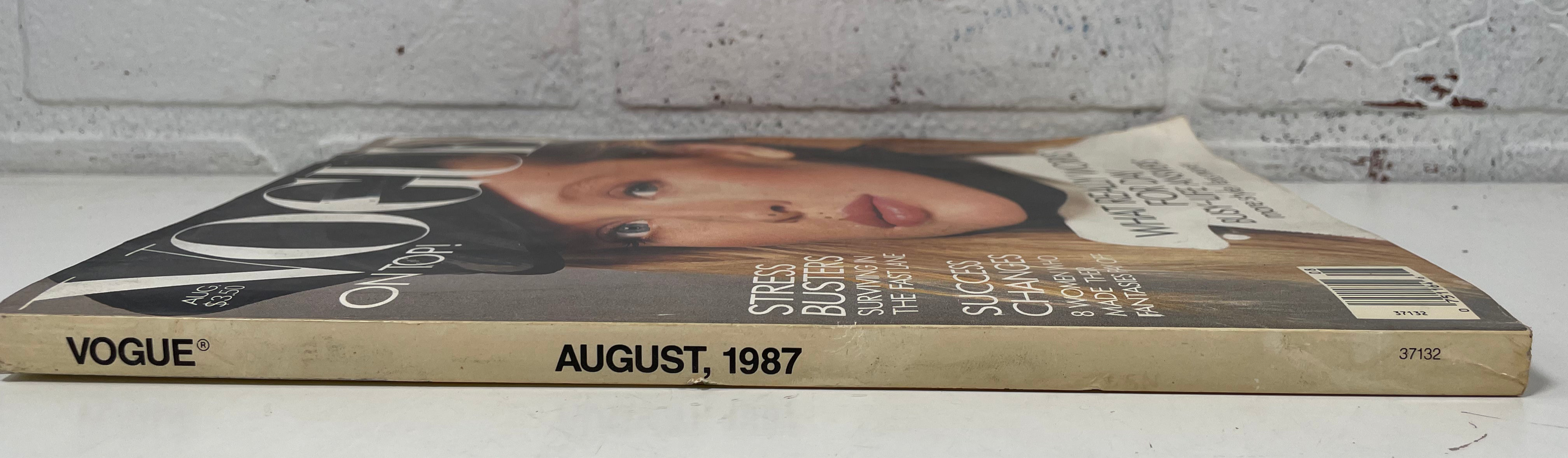 VINTAGE VOGUE MAGAZINE AUGUST 1987 ESTELLE LEFEBURE COVER MODEL.