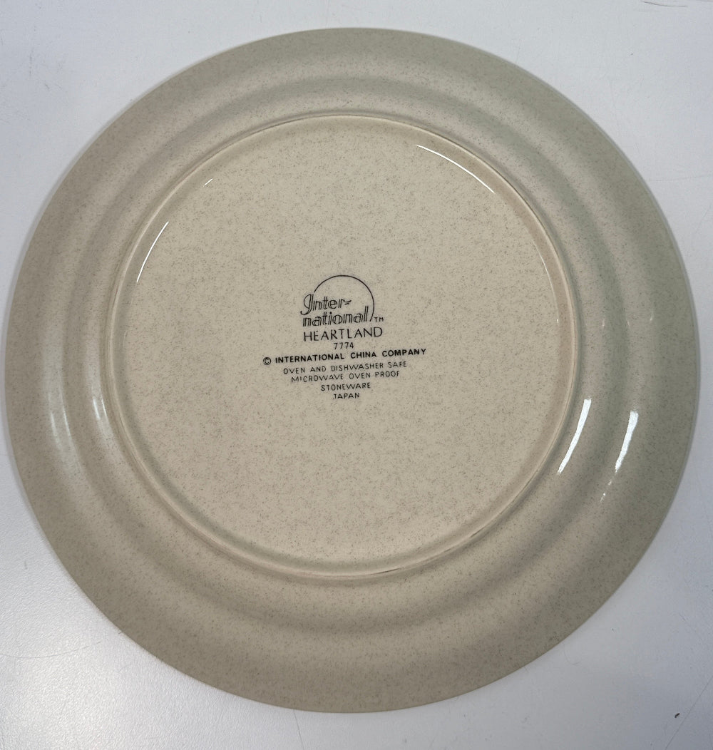 Vintage International China Heartland 7774 stoneware serving platter, made in Japan with colourful farmhouse, animal and floral design. 4 available.