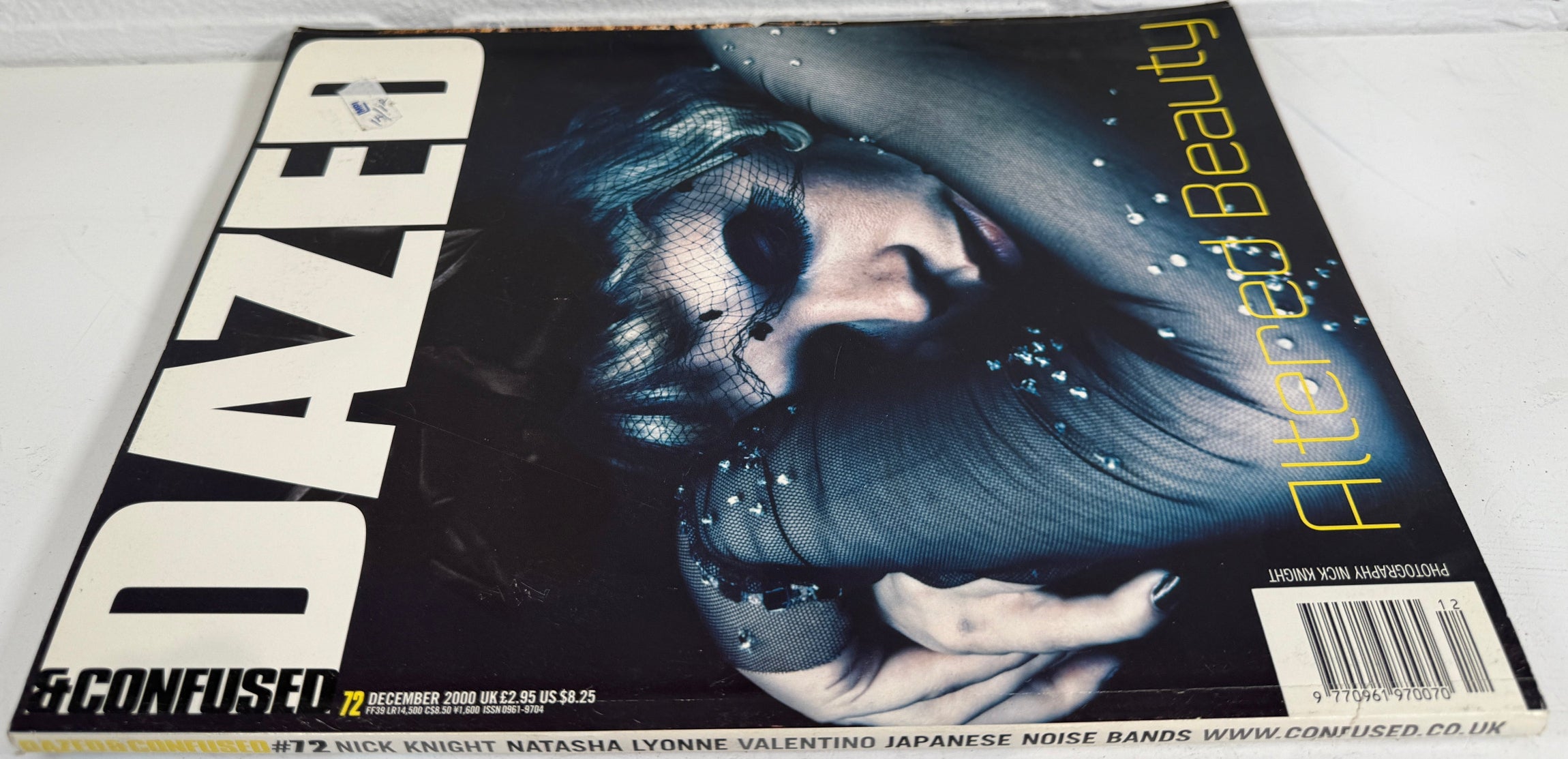 Y2K Dazed &amp; Confused #72 – Couverture de Nick Knight, Beauté altérée