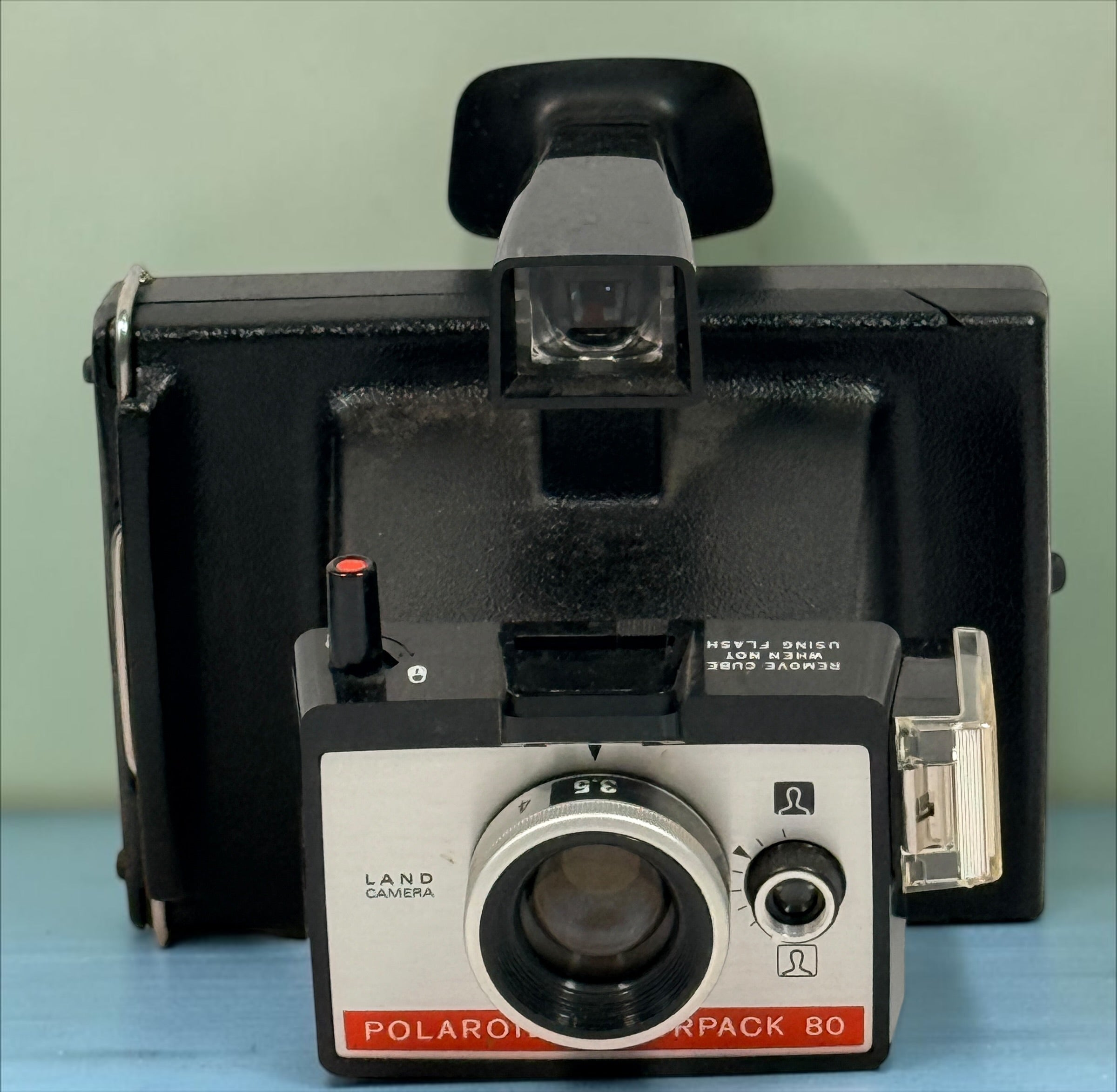 Vintage 1970s Polaroid Colorpack 80 Land Camera with fitted case. Untested, sold as-is and ideal for collectors, display or vintage décor.