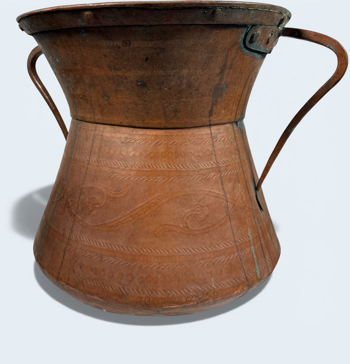 Vintage 19th-century hammered copper dairy cauldron with forged iron handles. Rustic farmhouse decor piece with workshop stamp and patina. European provincial.