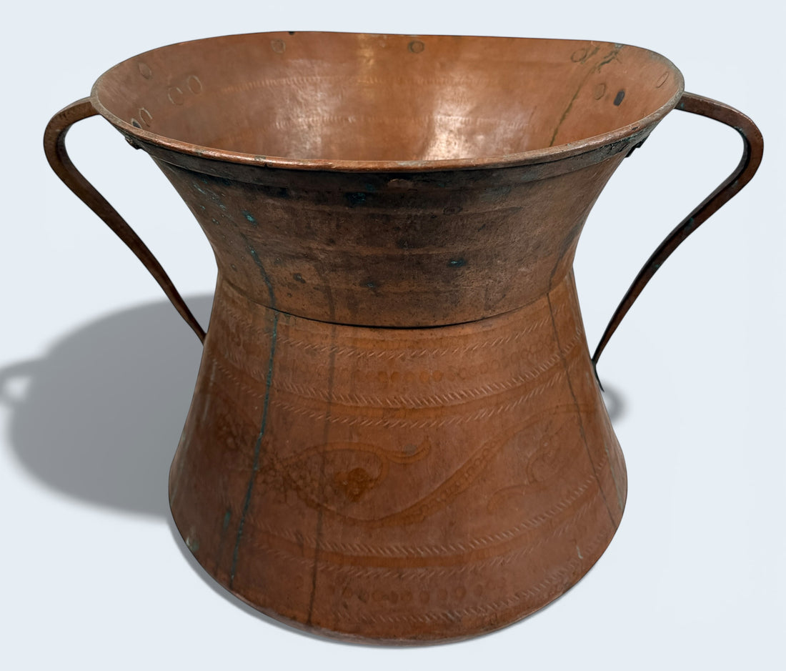 Vintage 19th-century hammered copper dairy cauldron with forged iron handles. Rustic farmhouse decor piece with workshop stamp and patina. European provincial.