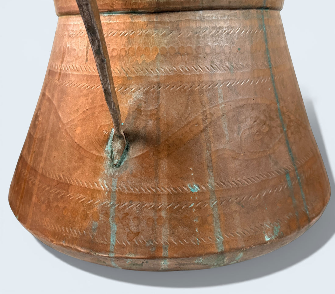 Vintage 19th-century hammered copper dairy cauldron with forged iron handles. Rustic farmhouse decor piece with workshop stamp and patina. European provincial.