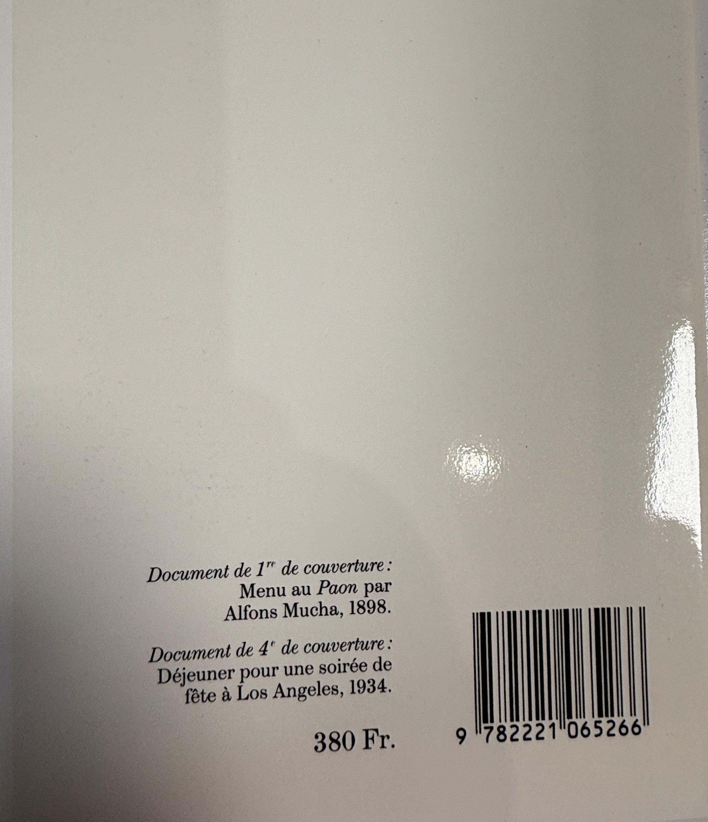 Livre d'histoire à couverture rigide – Illustré de 1751 à nos jours (français)