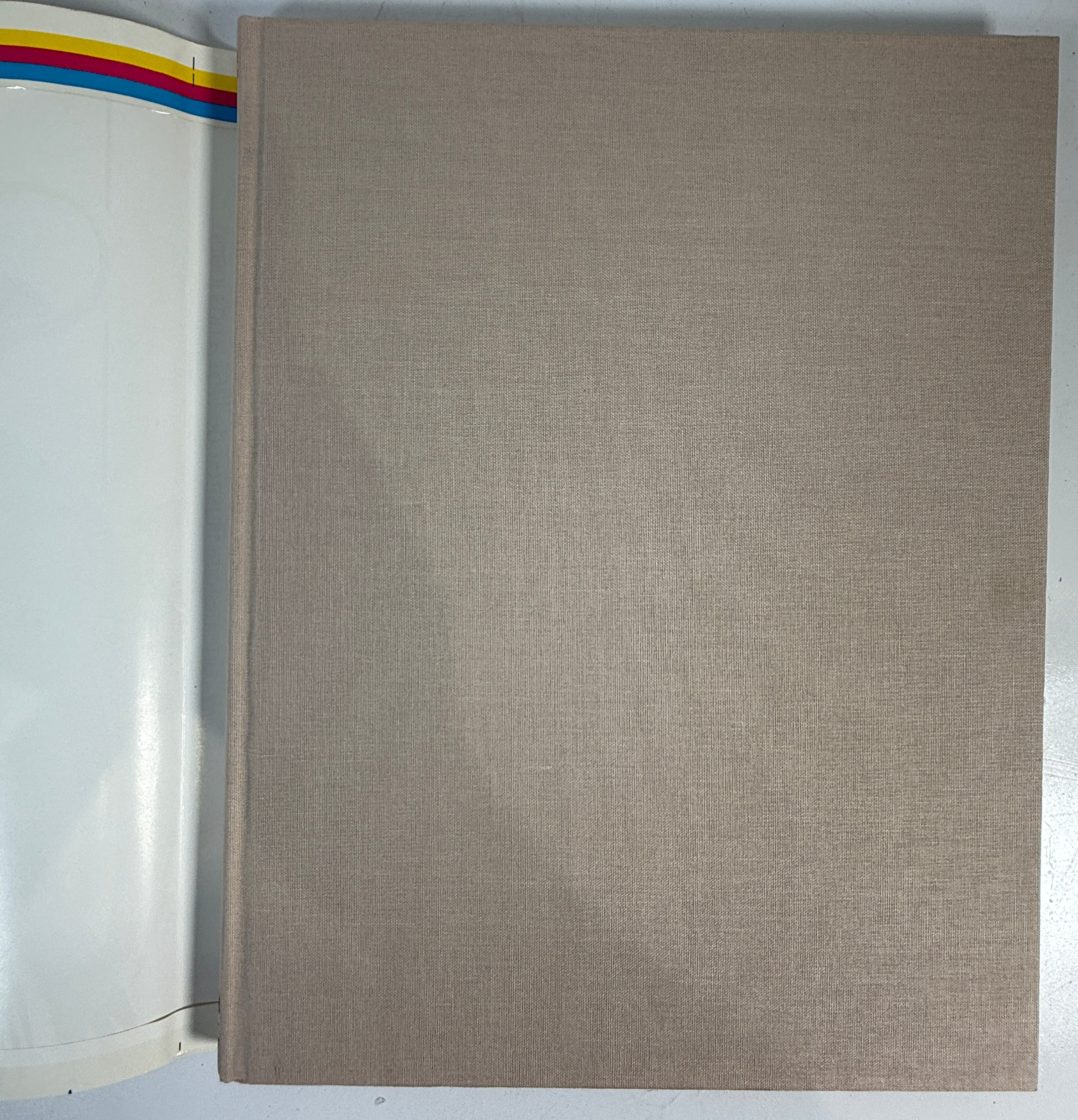 Livre d'histoire à couverture rigide – Illustré de 1751 à nos jours (français)