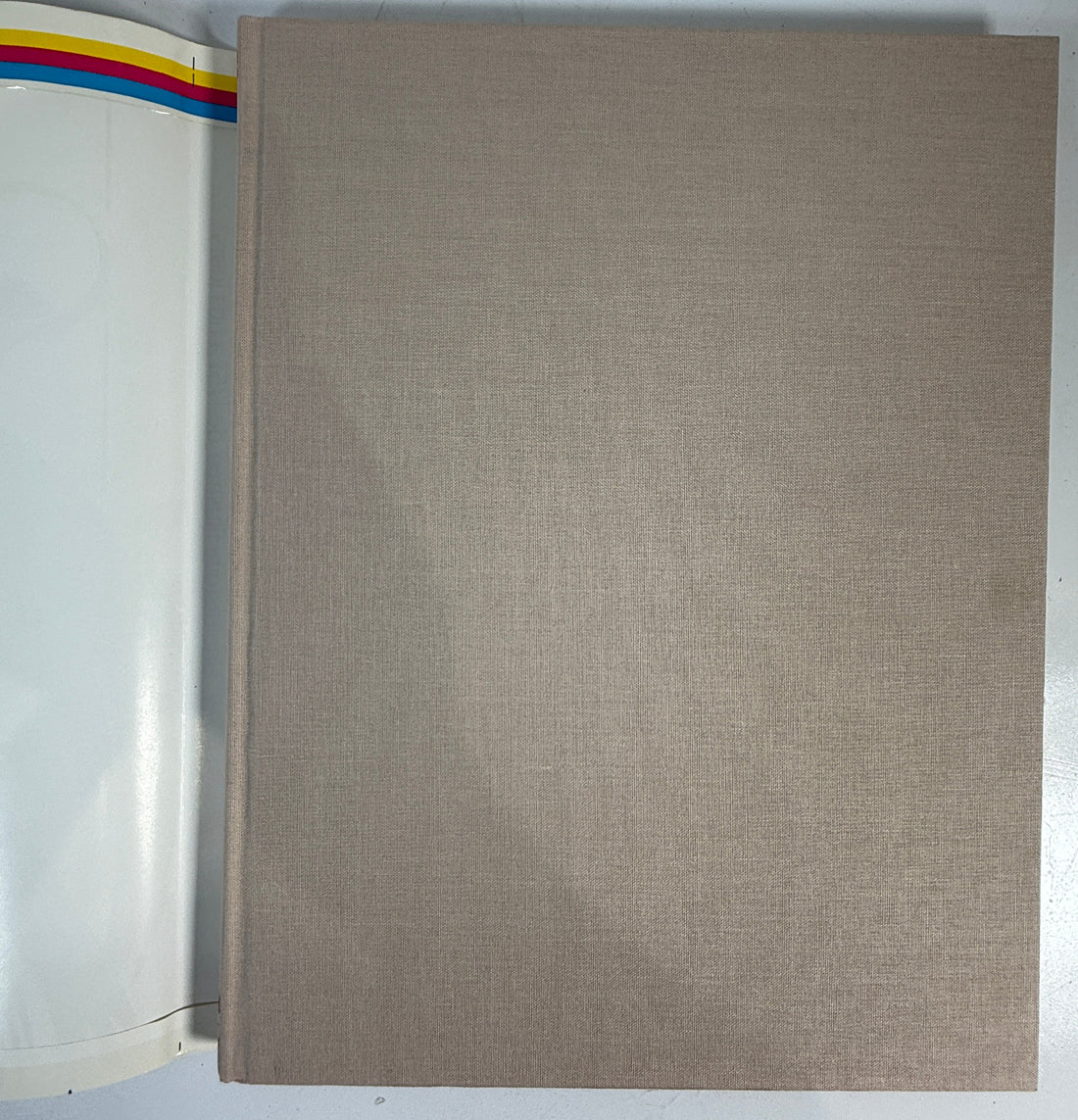 Livre d'histoire à couverture rigide – Illustré de 1751 à nos jours (français)