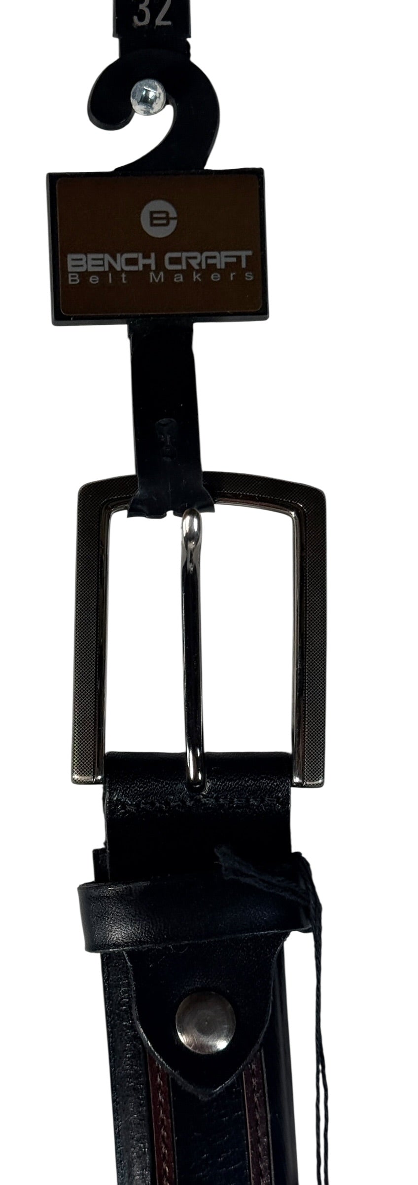 Bench Craft men’s leather belt size 32 in black with contrast stitching. New with tags, genuine leather, classic everyday style.