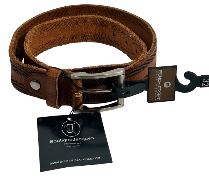 Bench Craft brown leather men’s belt size 32 with perforated detail. New with tags, durable everyday belt priced below retail.