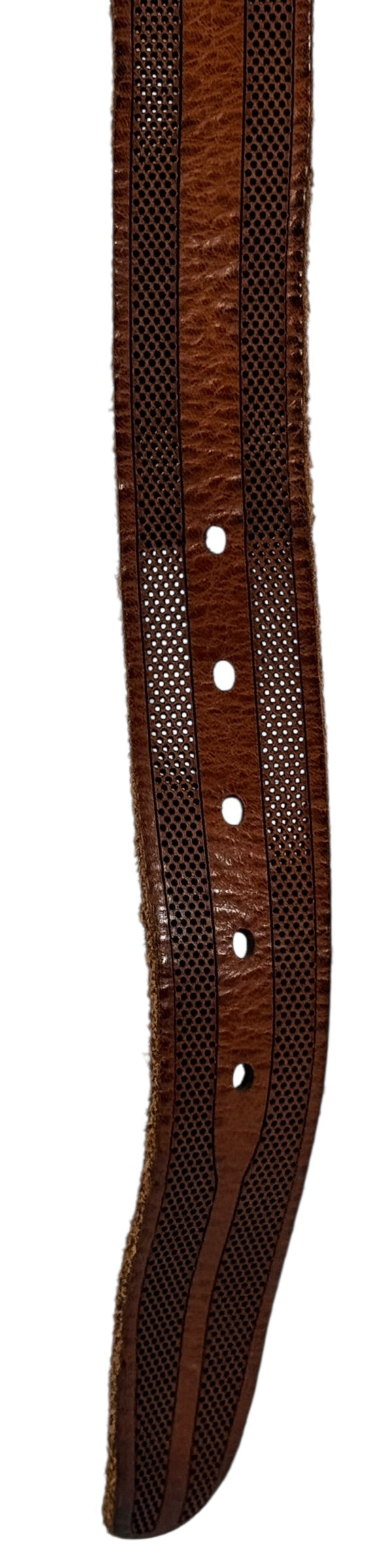 Bench Craft brown leather men’s belt size 32 with perforated detail. New with tags, durable everyday belt priced below retail.