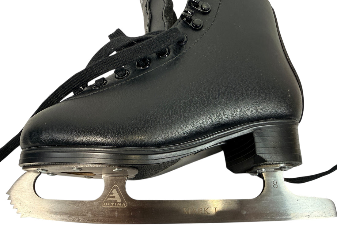 Used Jackson Ultima 455 freestyle figure skates in junior size 13J. Clean condition with stainless blades. Great value skate for beginner skaters.