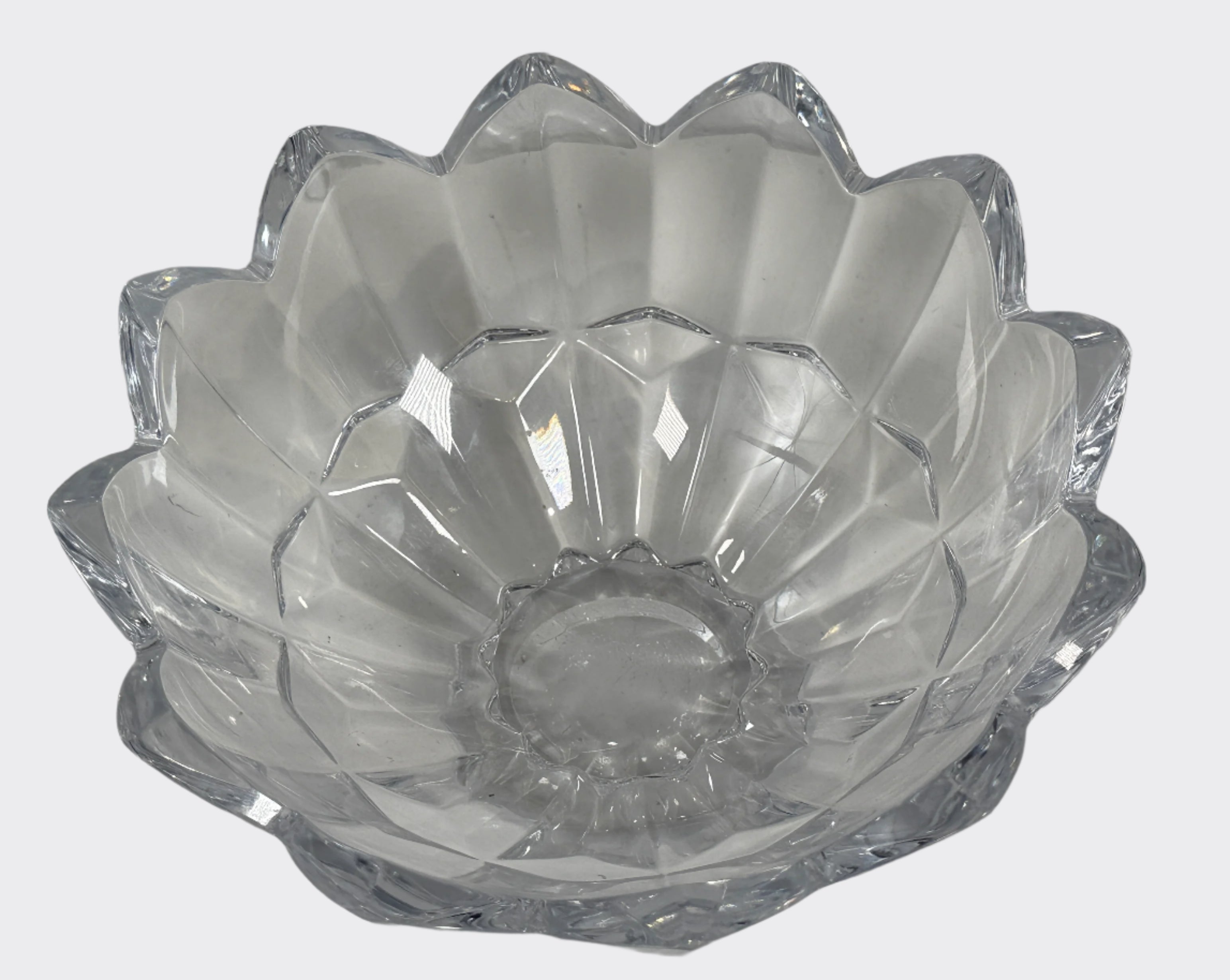 Vintage Cut Crystal Bowl – Petal Rim & Faceted Design
