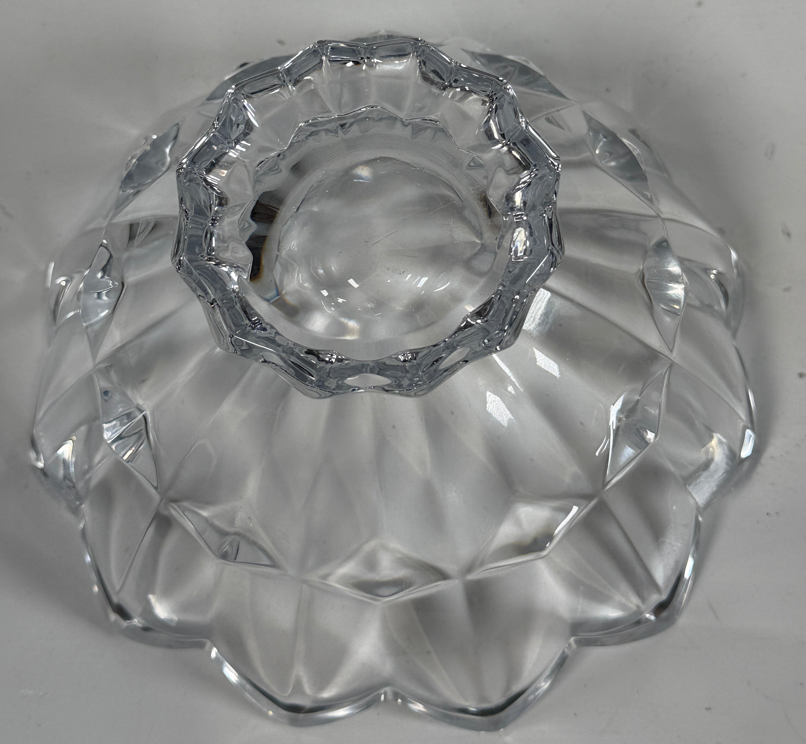 Vintage Cut Crystal Bowl – Petal Rim & Faceted Design