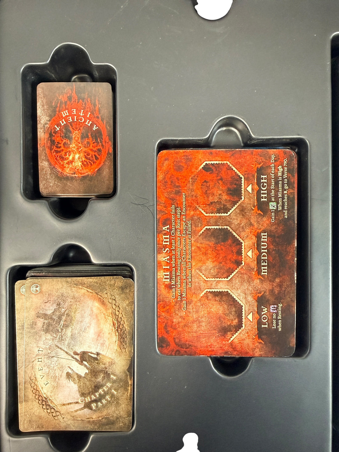 Extension de campagne Tainted Grail Red Death – Awaken Realms