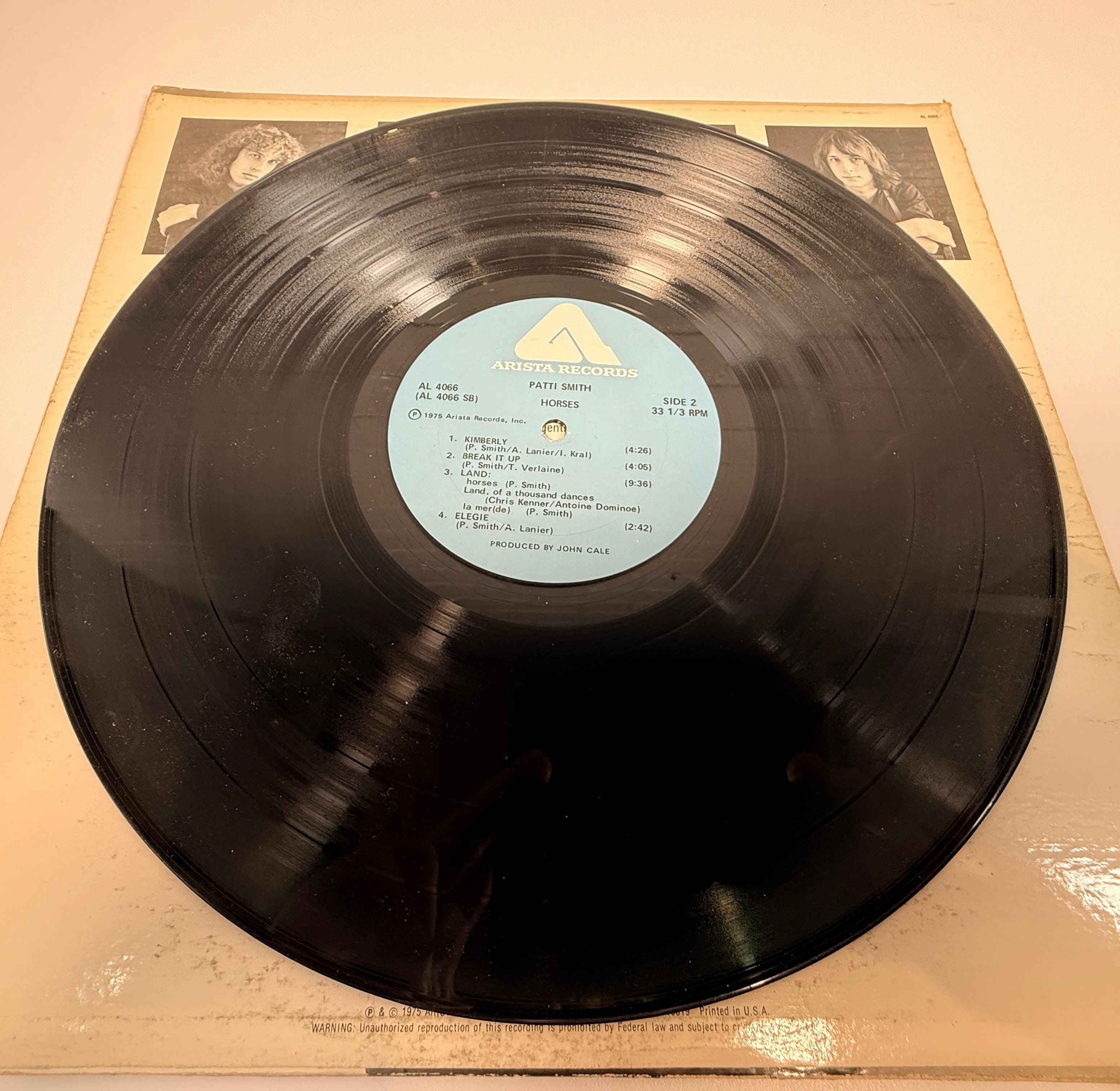 1975 Patti Smith Horses LP – Arista Punk Classic