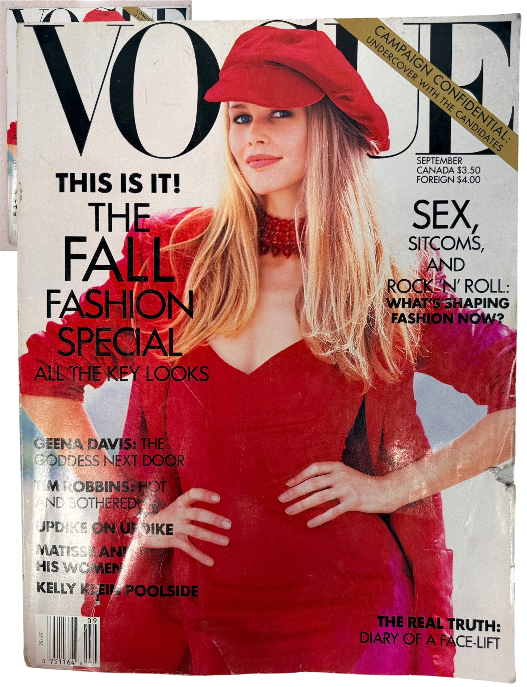 Vintage Vogue September 1992 Claudia Schiffer Fall Fashion issue. Collectible 1990s fashion magazine with designer photography and period advertising.