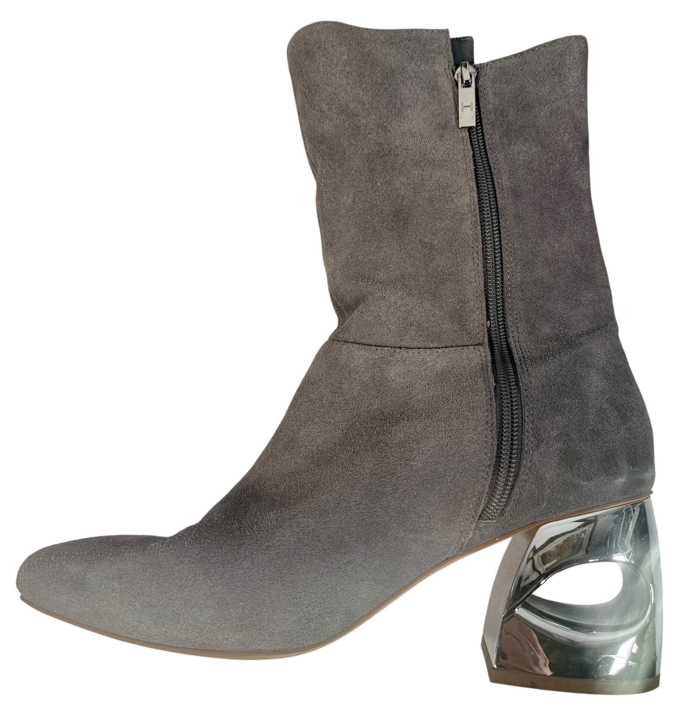 Halston grey suede ankle boots size 10 with sculptural chrome heel. Designer fashion footwear in very good condition, stylish modern statement boots.