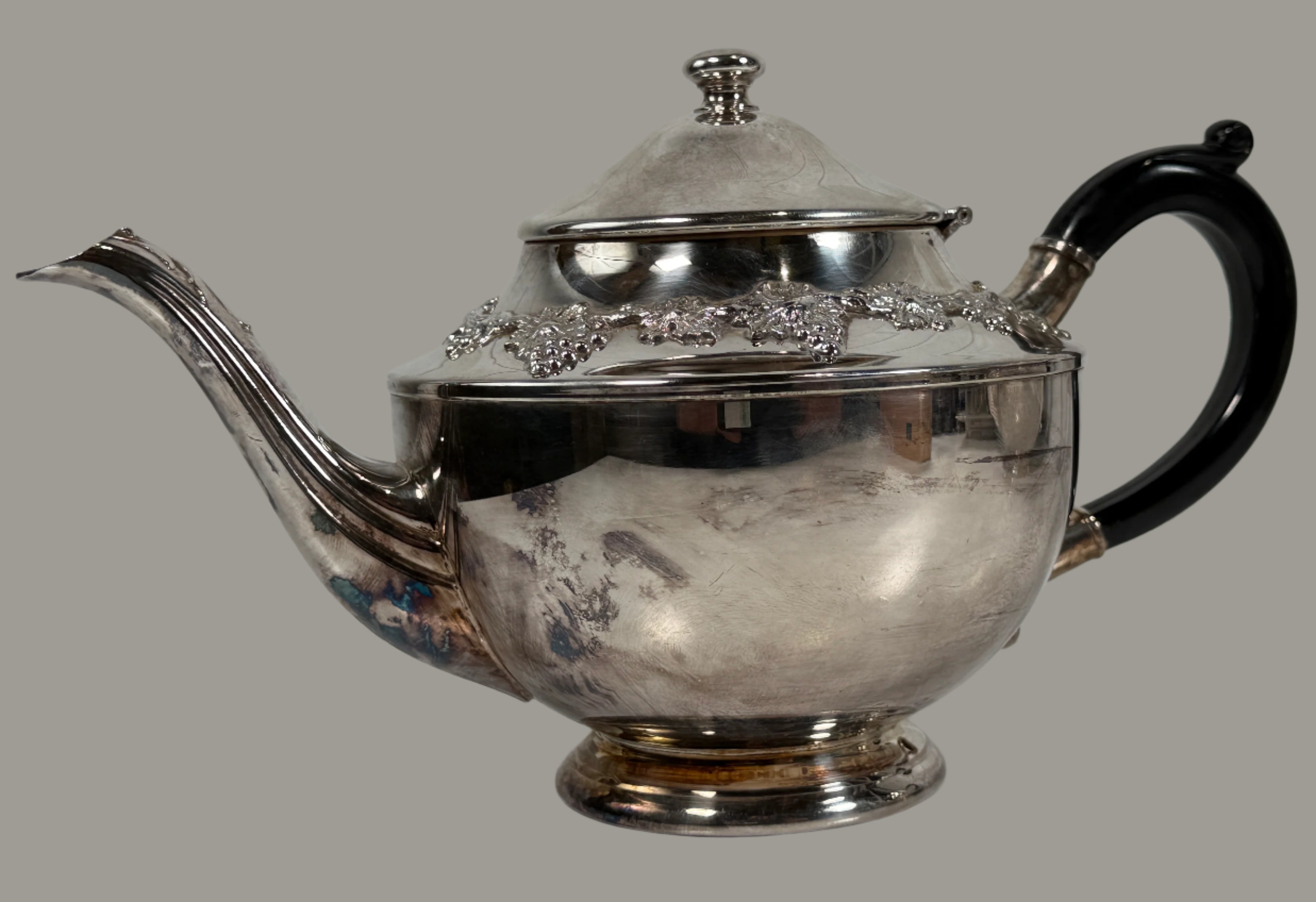 Vintage Wm. A. Rogers Silverplate Teapot – Grape Motif – 6133 – EP on Copper