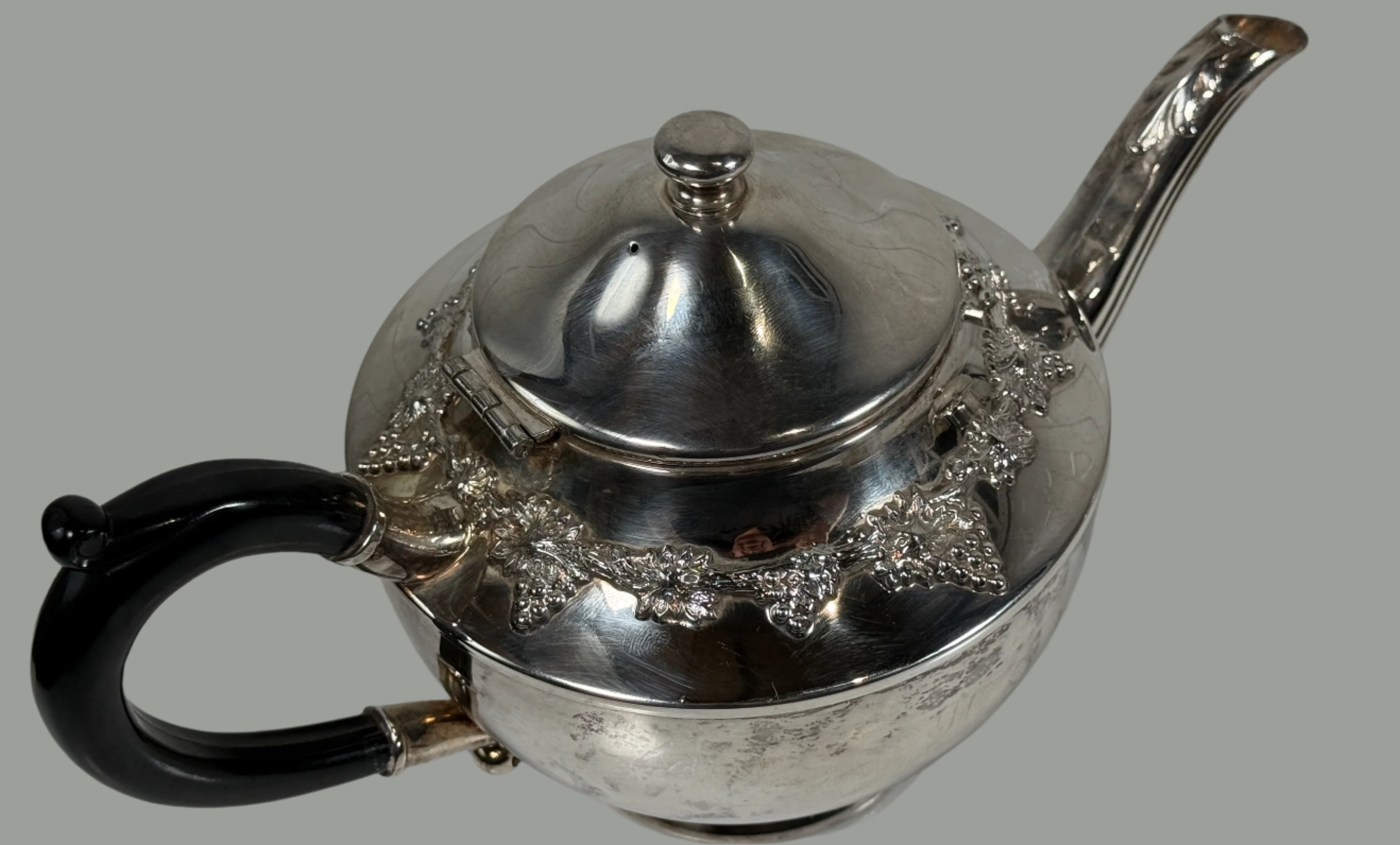 Vintage Wm. A. Rogers Silverplate Teapot – Grape Motif – 6133 – EP on Copper