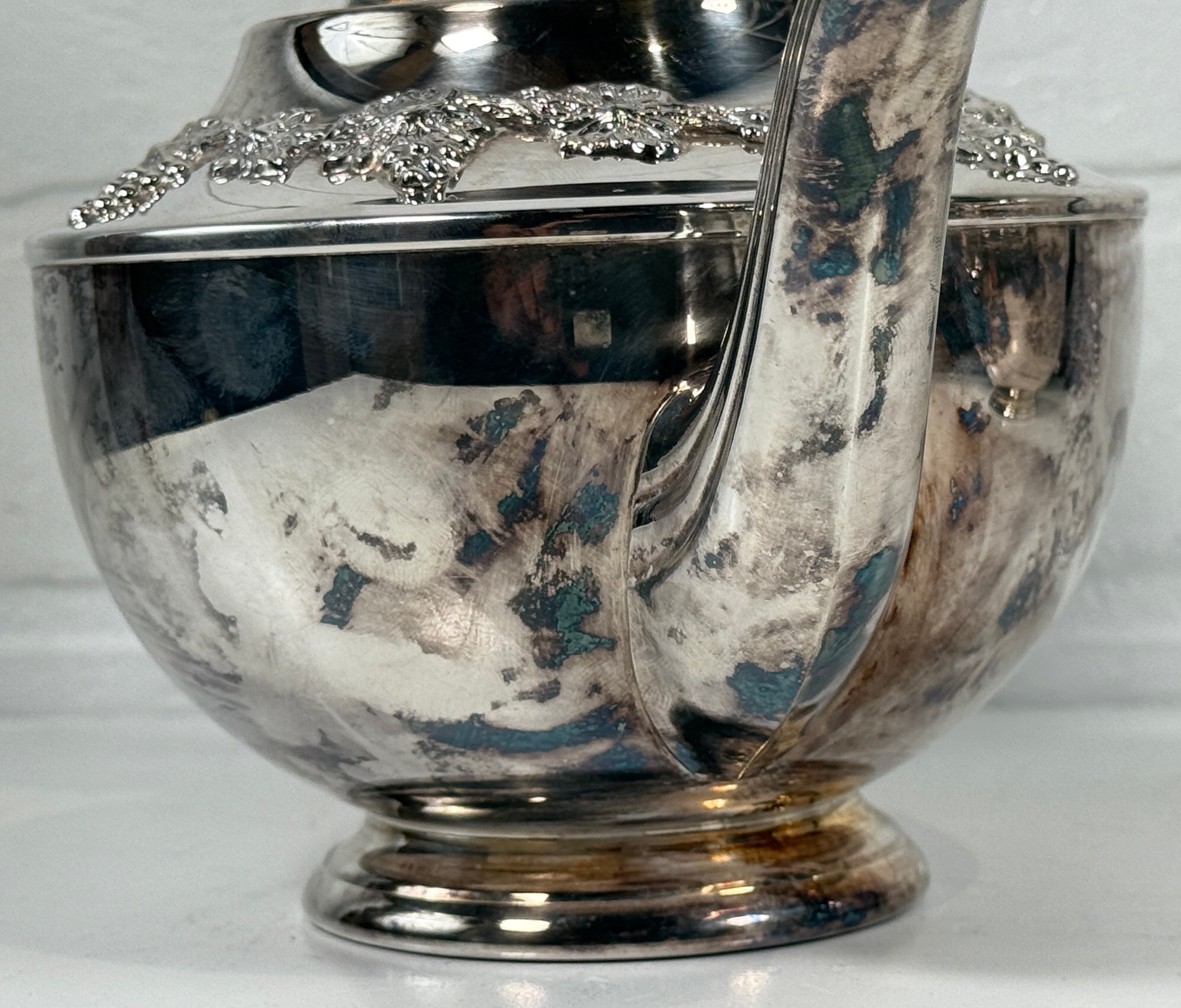 Vintage Wm. A. Rogers Silverplate Teapot – Grape Motif – 6133 – EP on Copper