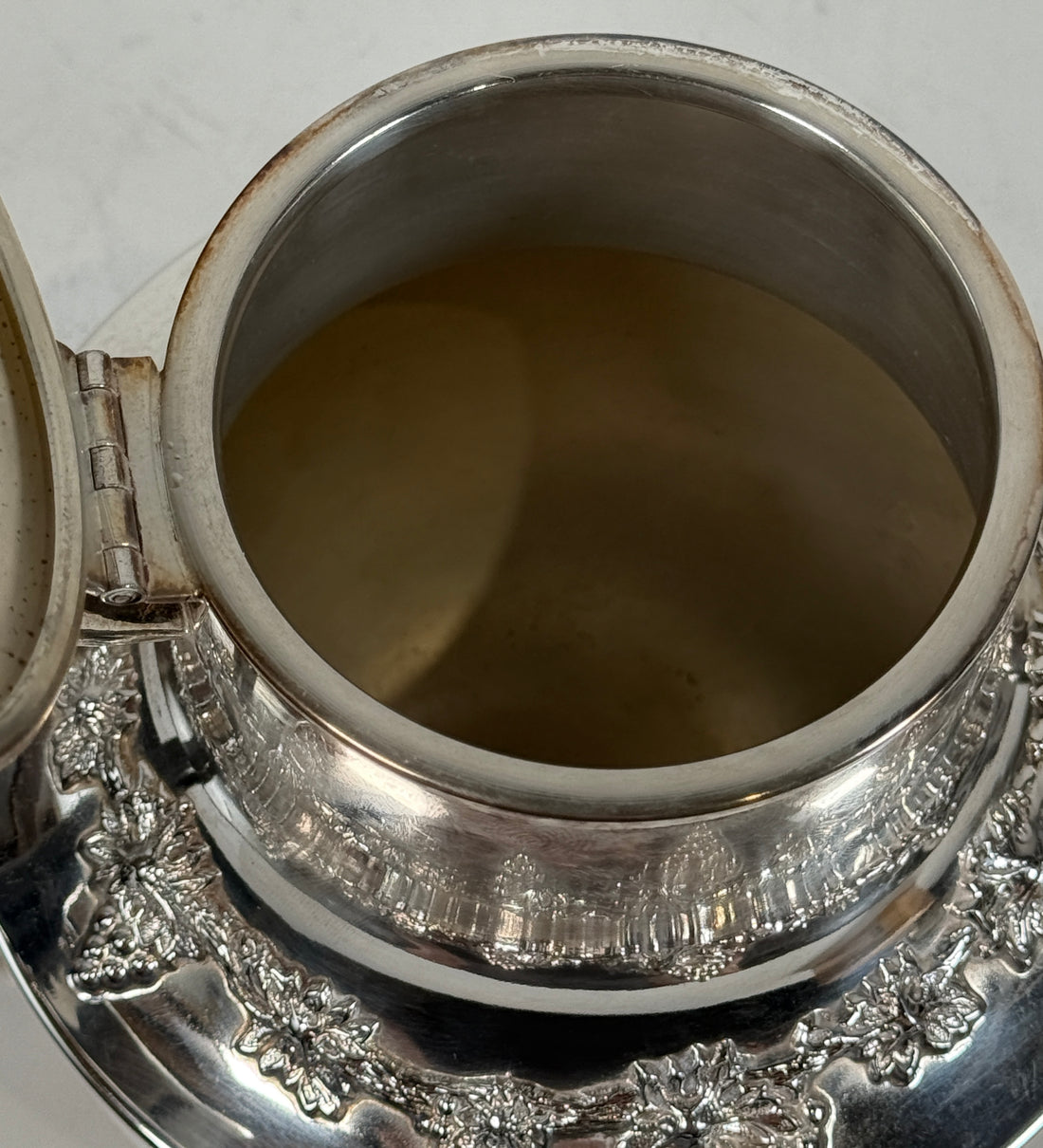 Vintage Wm. A. Rogers Silverplate Teapot – Model 6133 – Old English Reproduction