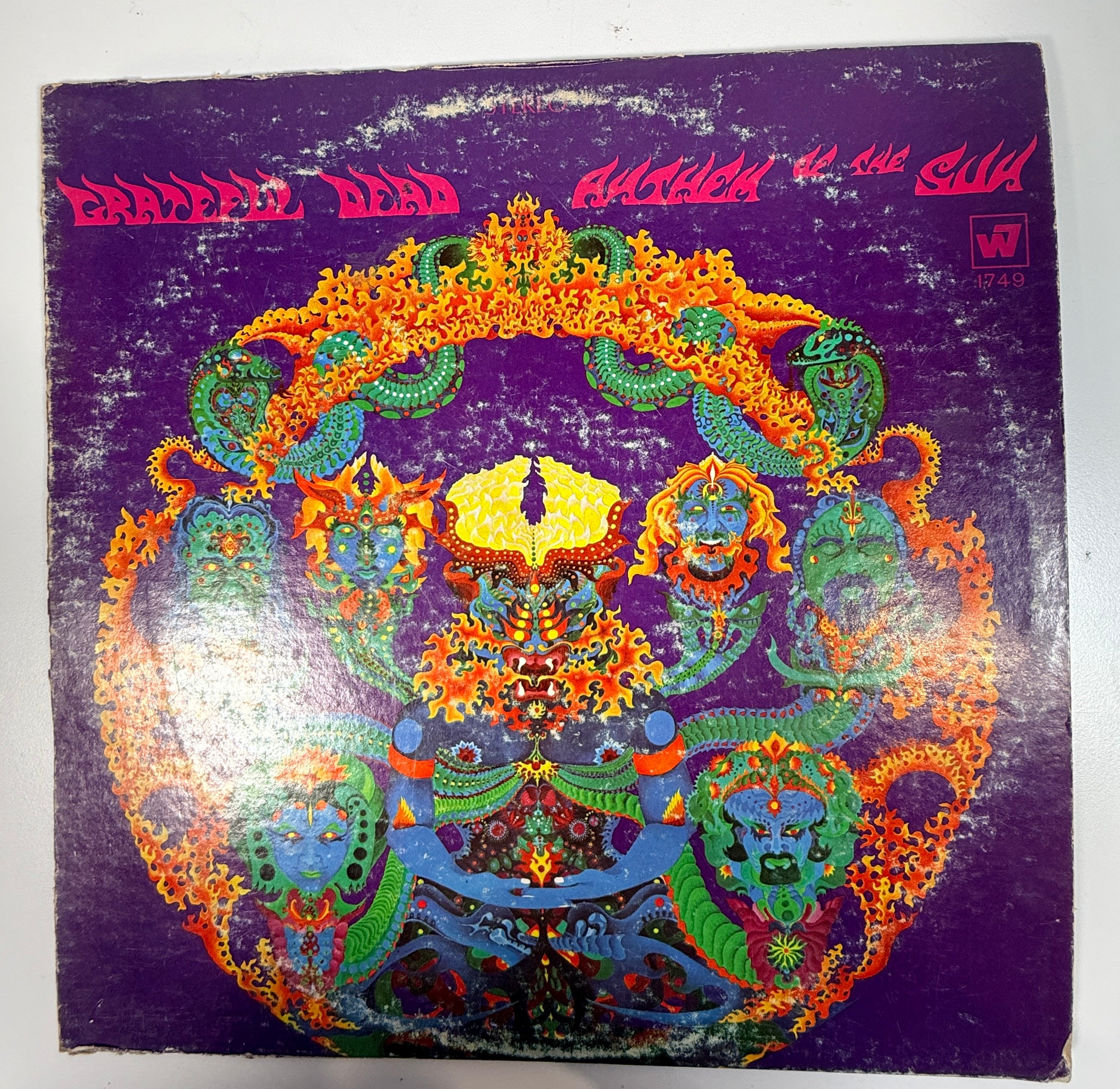 Grateful Dead Anthem Of The Sun vintage vinyl LP Warner pressing psychedelic rock record affordable listener copy classic Dead album USA pressing.
