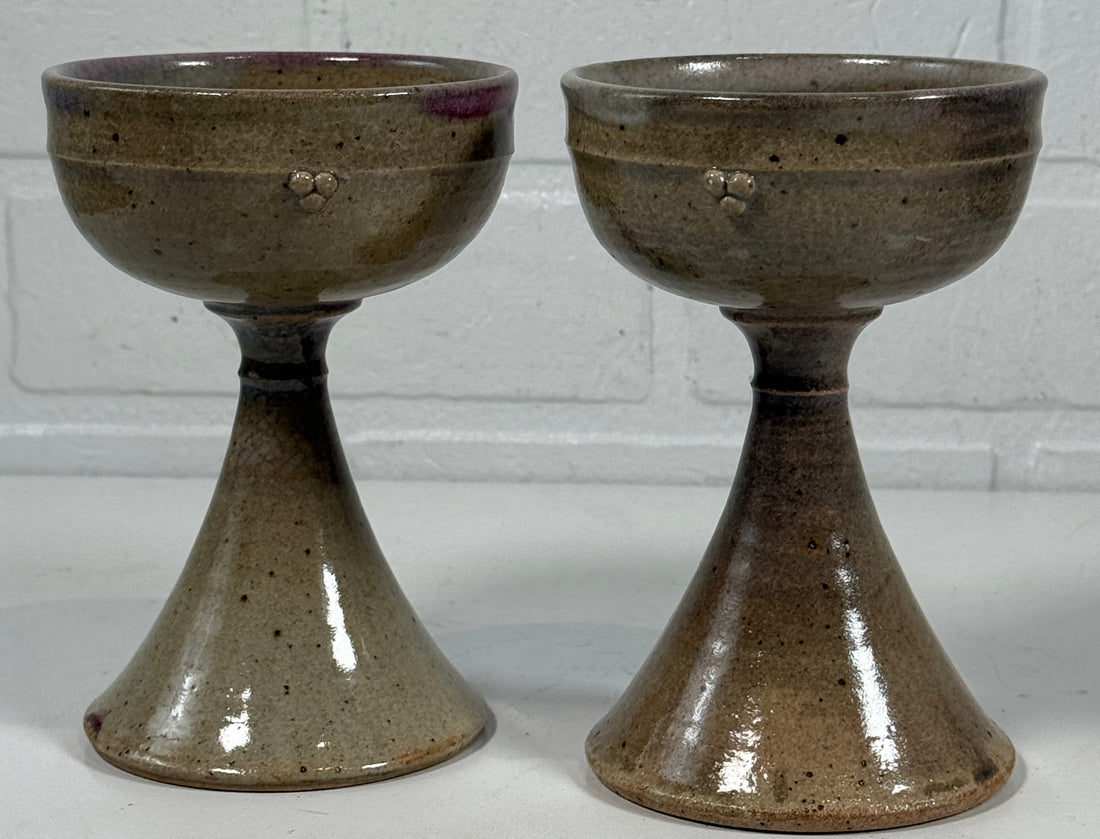 Ensemble de gobelets vintage en poterie de Goyer Bonneau – Poterie québécoise, années 1980 – Tasses rustiques en grès
