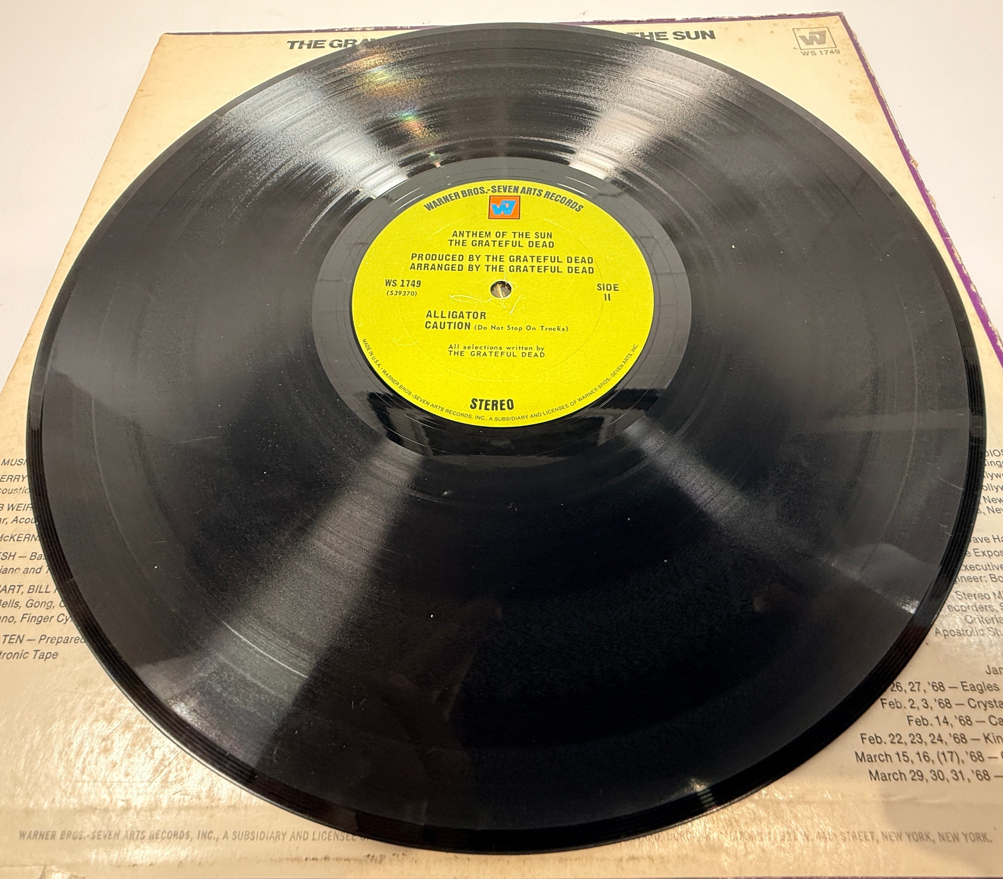 Grateful Dead Anthem Of The Sun vintage vinyl LP Warner pressing psychedelic rock record affordable listener copy classic Dead album USA pressing.