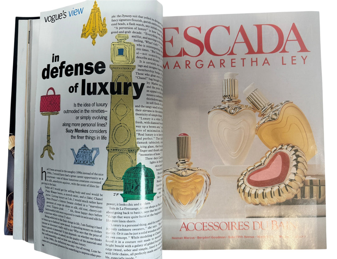 Vintage Vogue US December 1992 magazine featuring Lucie De La Falaise. Classic 90s fashion editorial issue with designer ads, beauty content and cultural features.