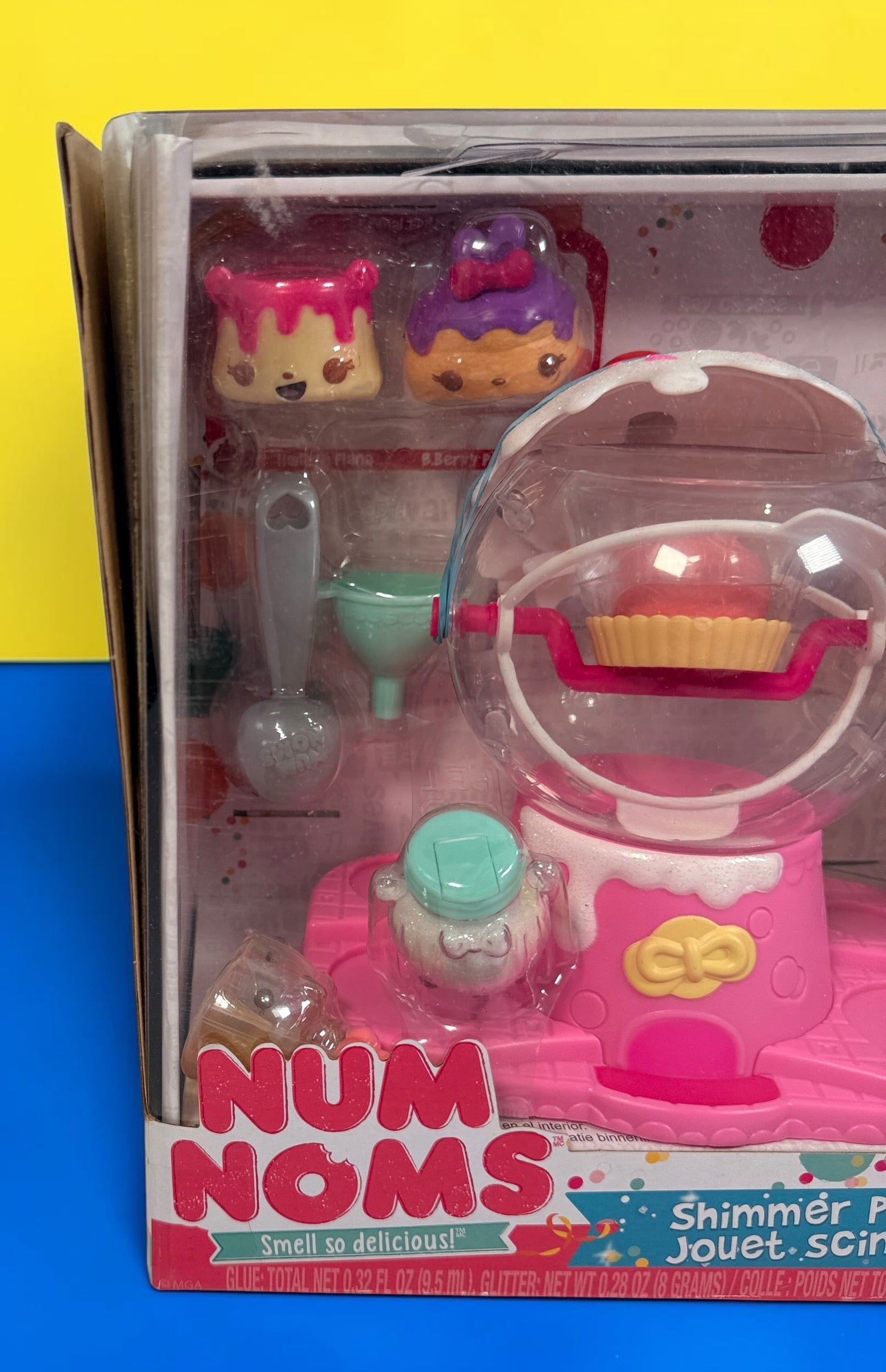 2018 MGA Num Noms Shimmer Playset 552024, new in original packaging with two Num Noms and accessories. Discontinued collectible activity toy.