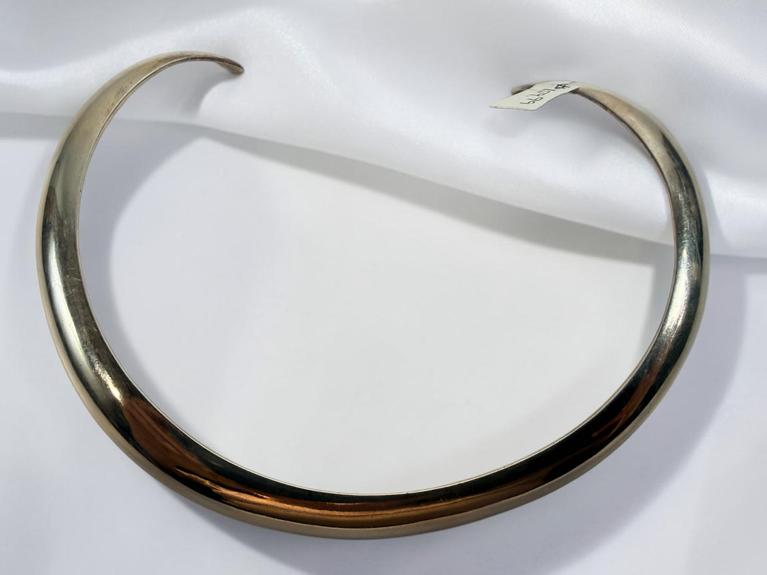 Vintage Birks Mexico 925 sterling silver modernist collar necklace. Substantial 56g sculptural torque choker with signed Birks hallmark.