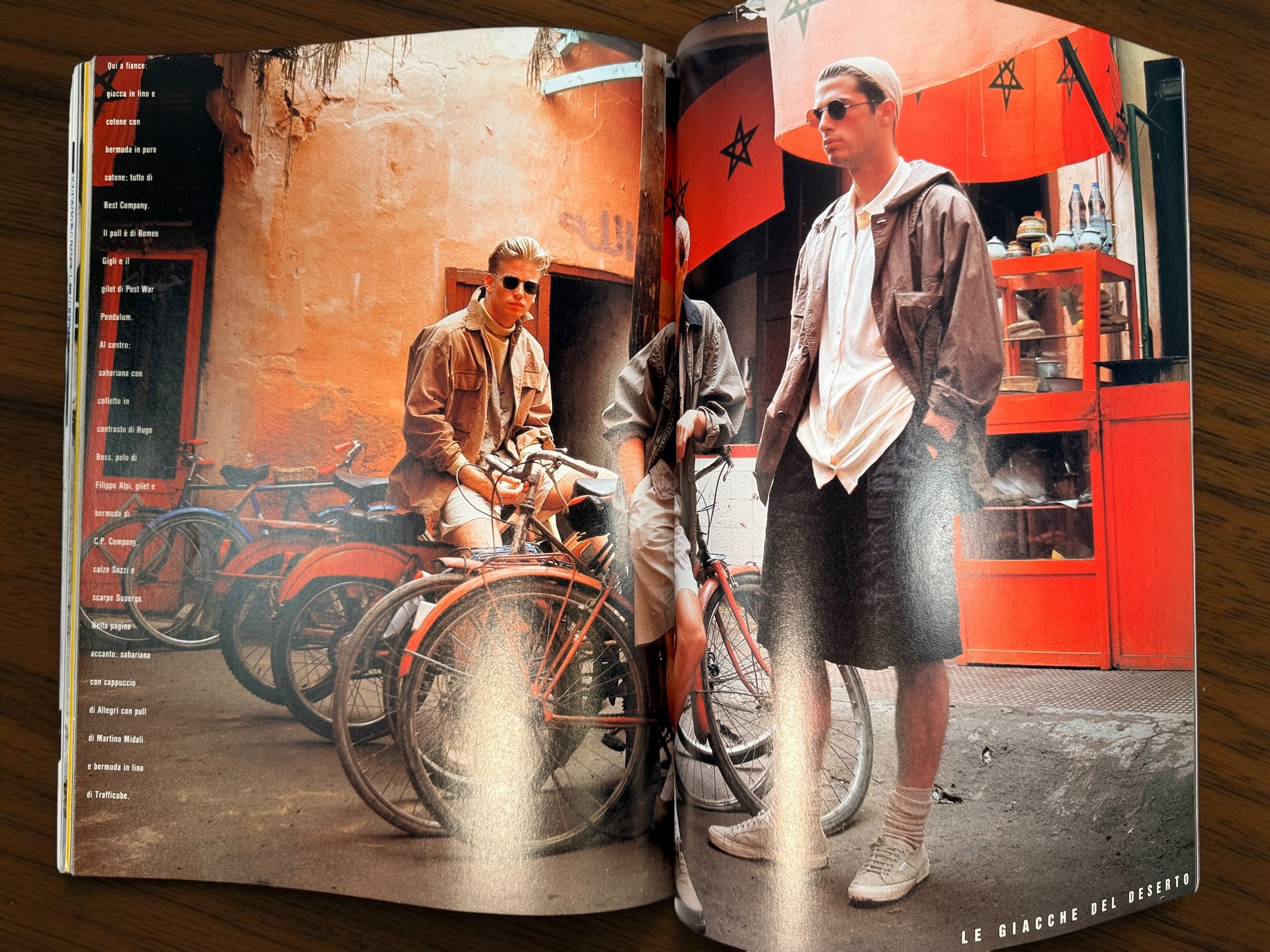 Mondo Uomo No. 49, April/May 1989 Italian men’s fashion magazine featuring an Omega Speedmaster cover, Cerruti 1881 and vintage 1980s style.