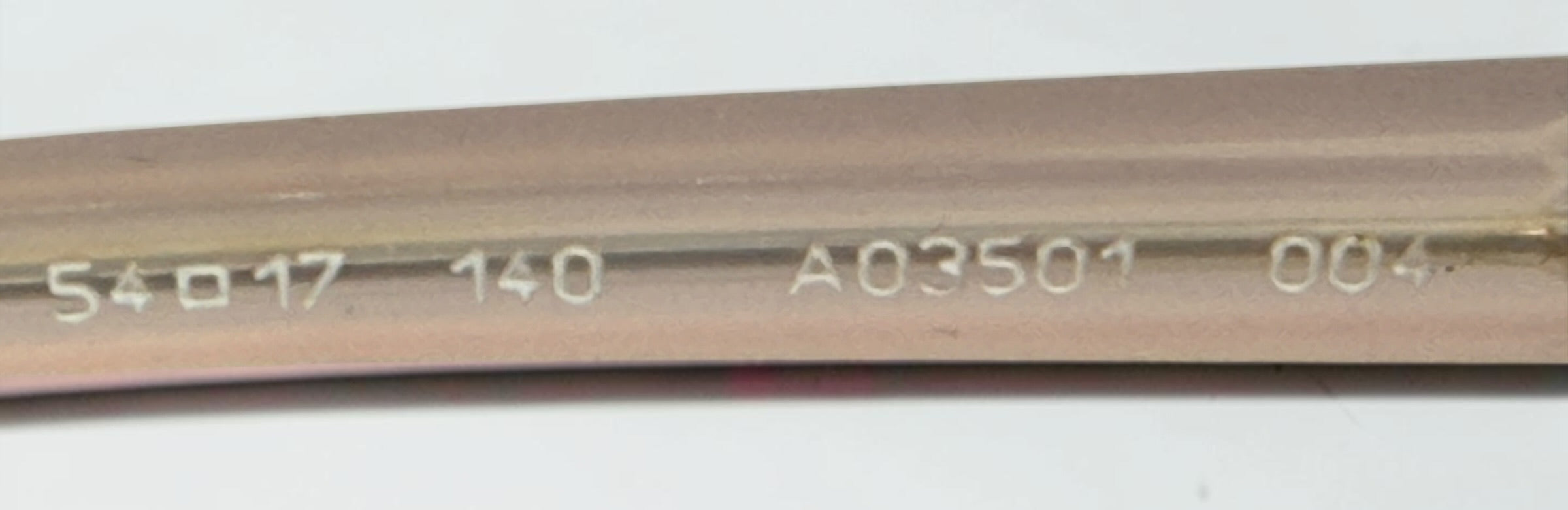 Lunettes Alain Mikli A03501 – Acétate italien rose et rouge