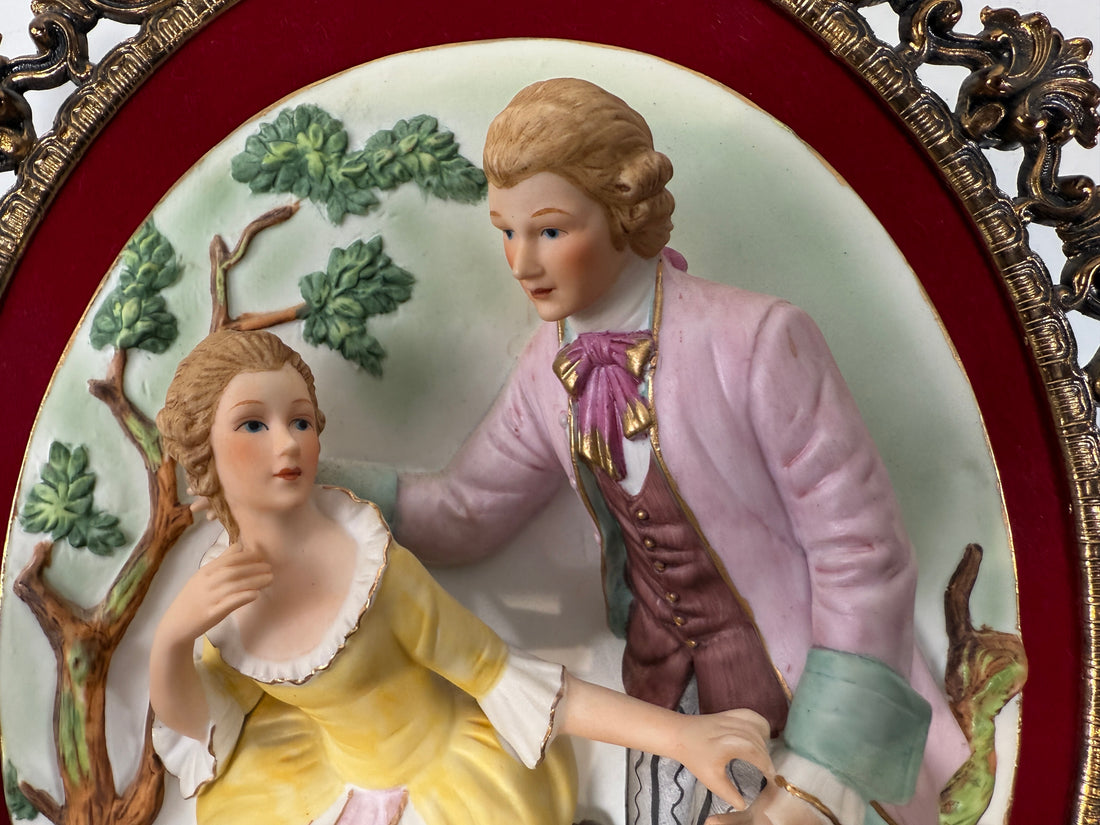 Vintage Capodimonte-Style Porcelain Wall Plaque – Rococo Couple in Ornate Gilt Oval Frame (Minor Flaw)