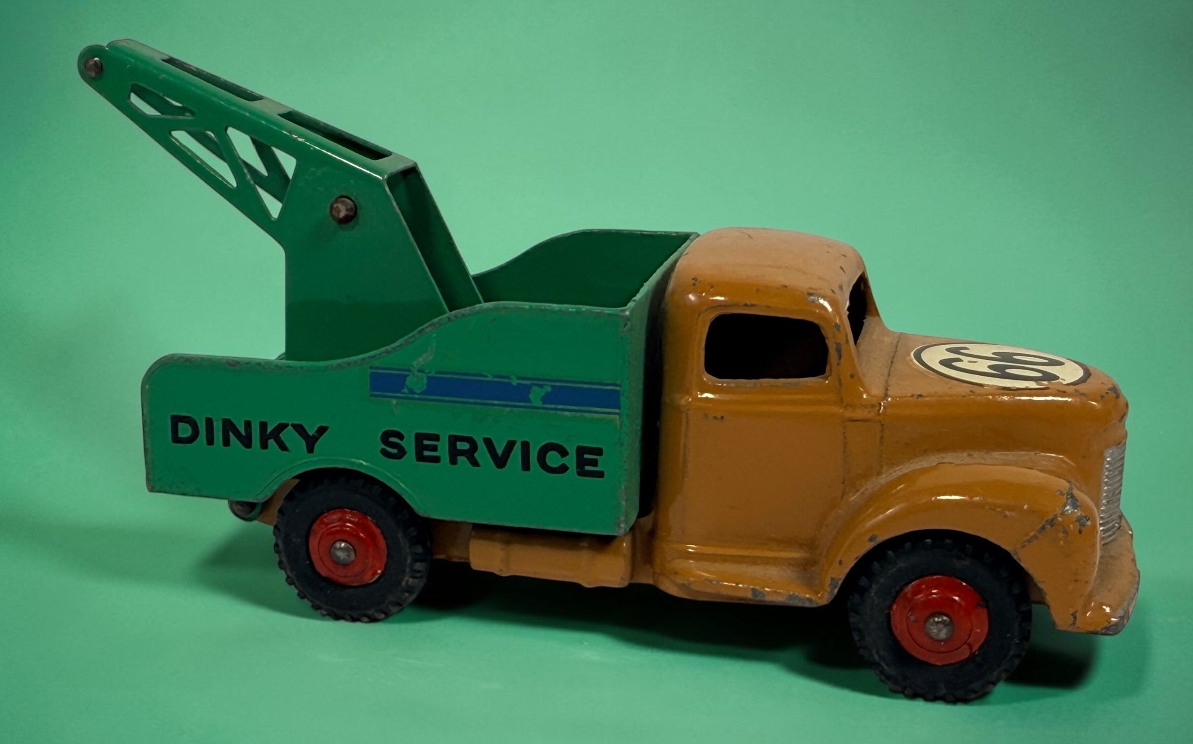 Vintage 1950s Dinky Toys 25X Commer Breakdown Lorry with Dinky Service body, original period graphics and classic British die-cast construction.