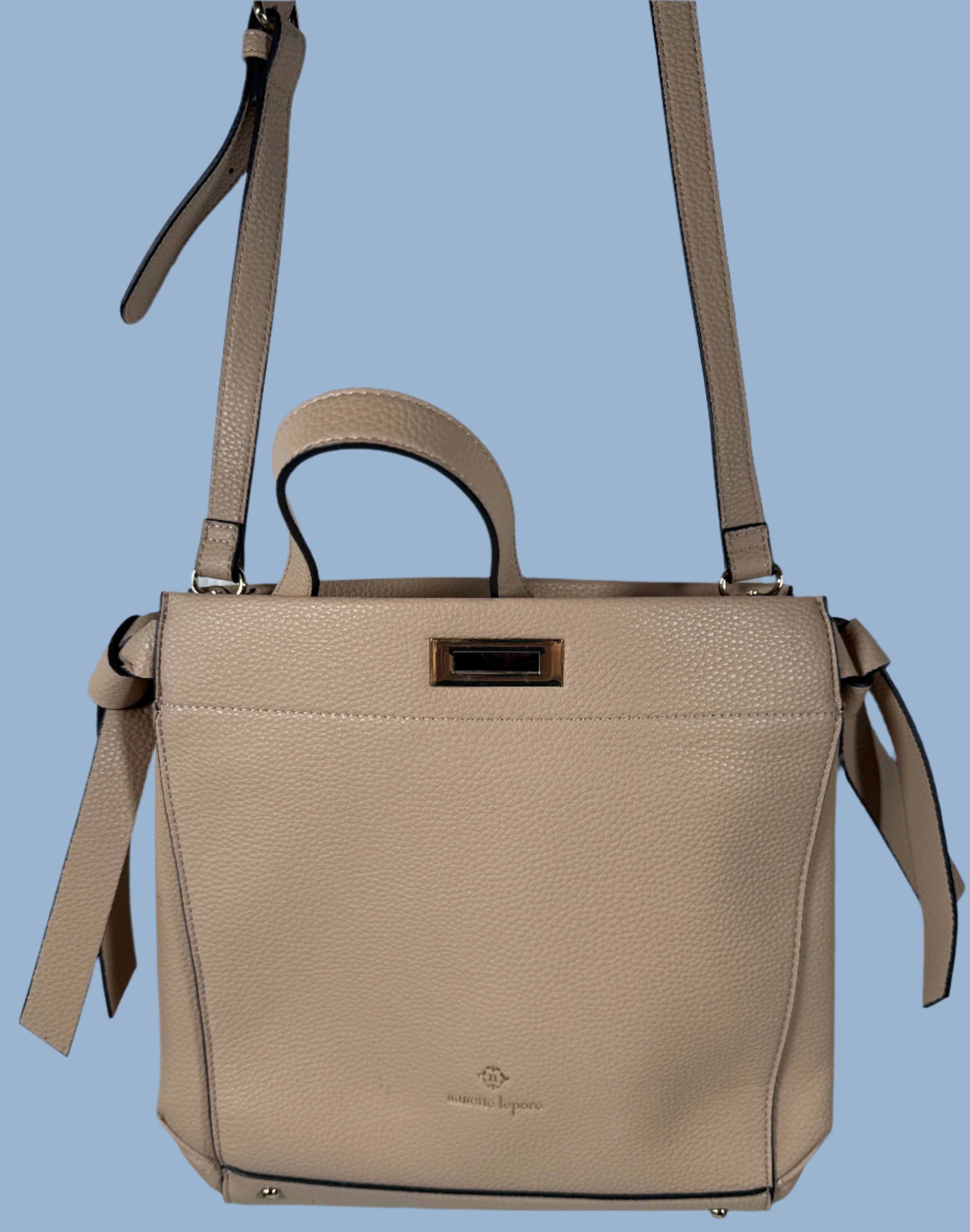 Sac à main en similicuir rose Nanette Lepore – Fermeture à boucle dorée