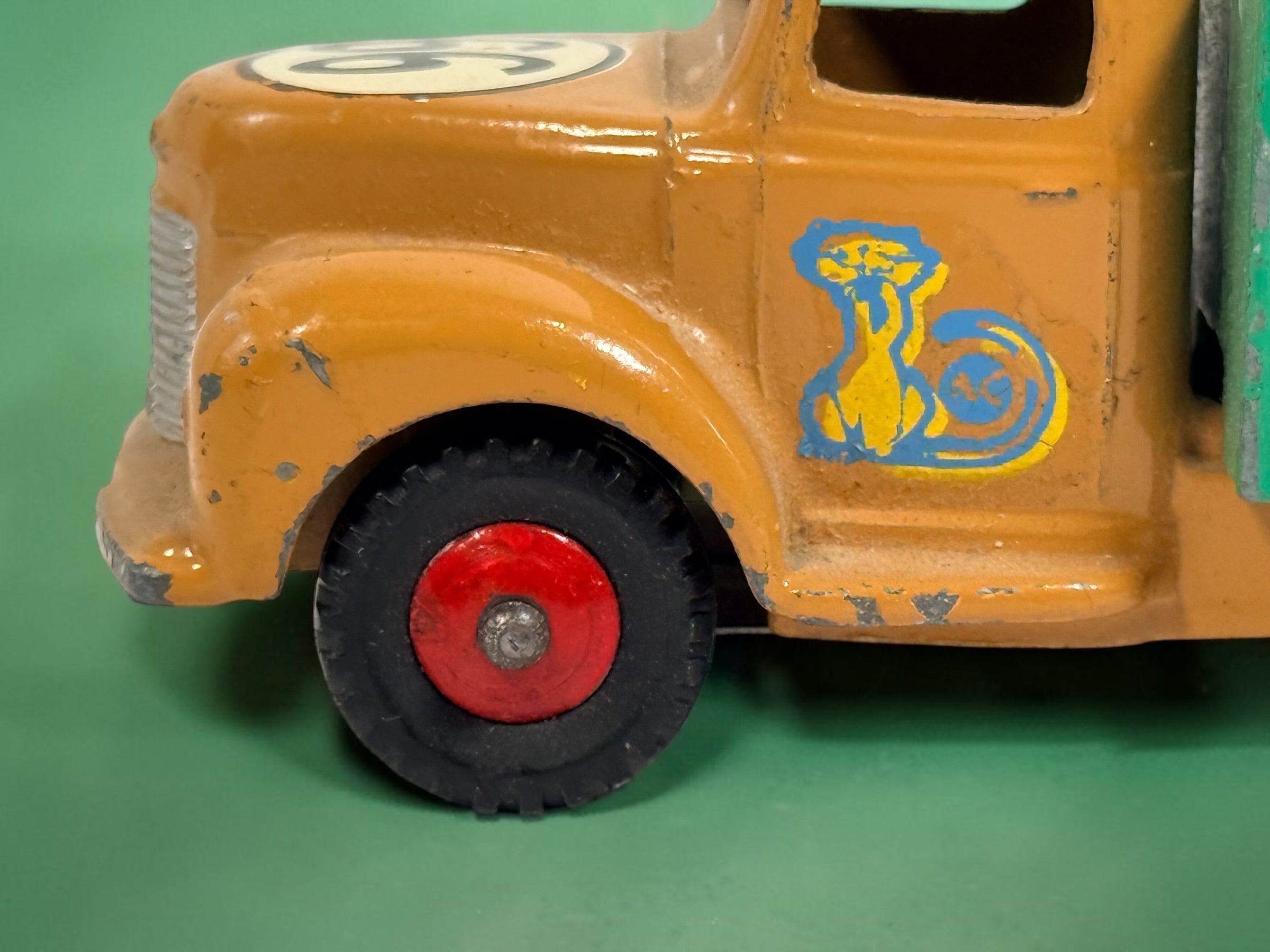 Vintage 1950s Dinky Toys 25X Commer Breakdown Lorry with Dinky Service body, original period graphics and classic British die-cast construction.