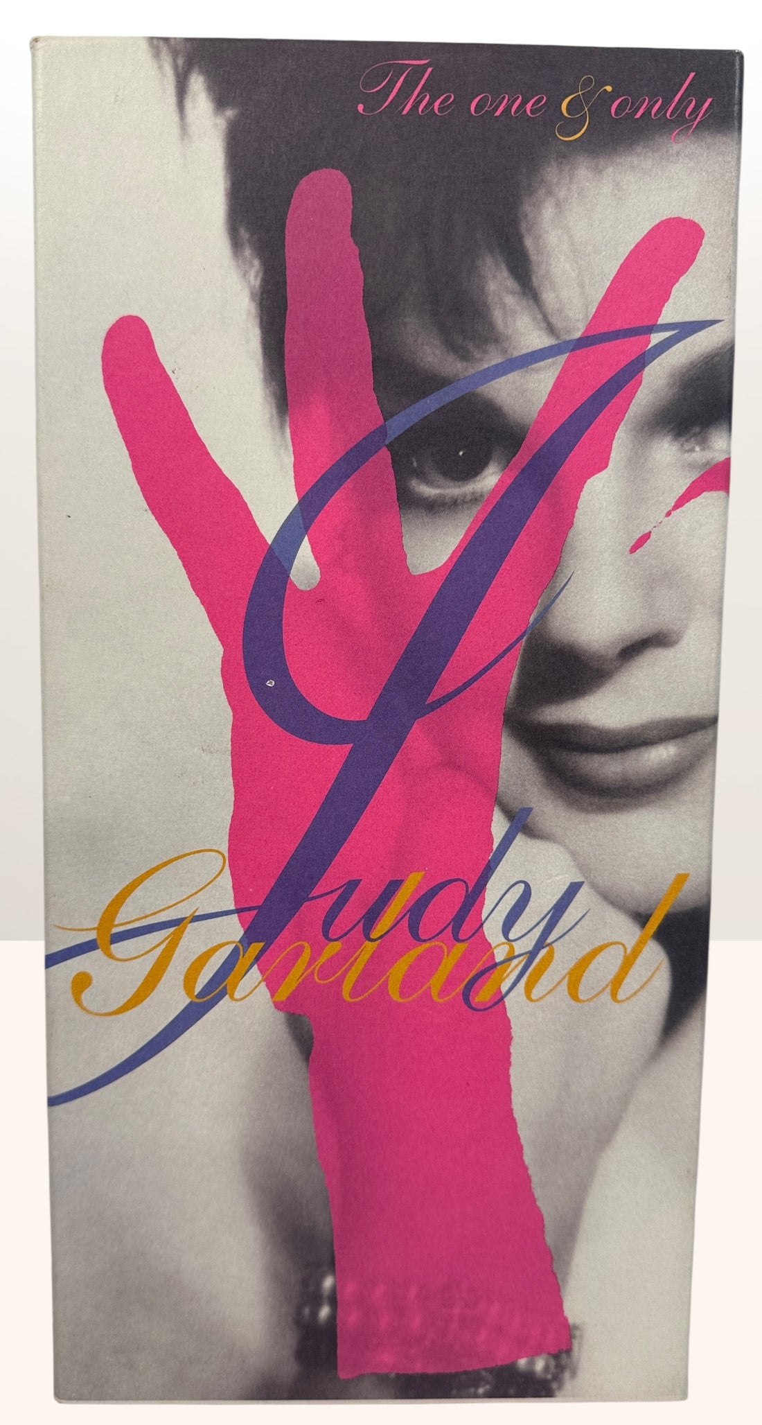 Vintage Judy Garland 3-CD box set Capitol Masters collection with classic studio and live recordings. Complete set with box, great nostalgic music gift.