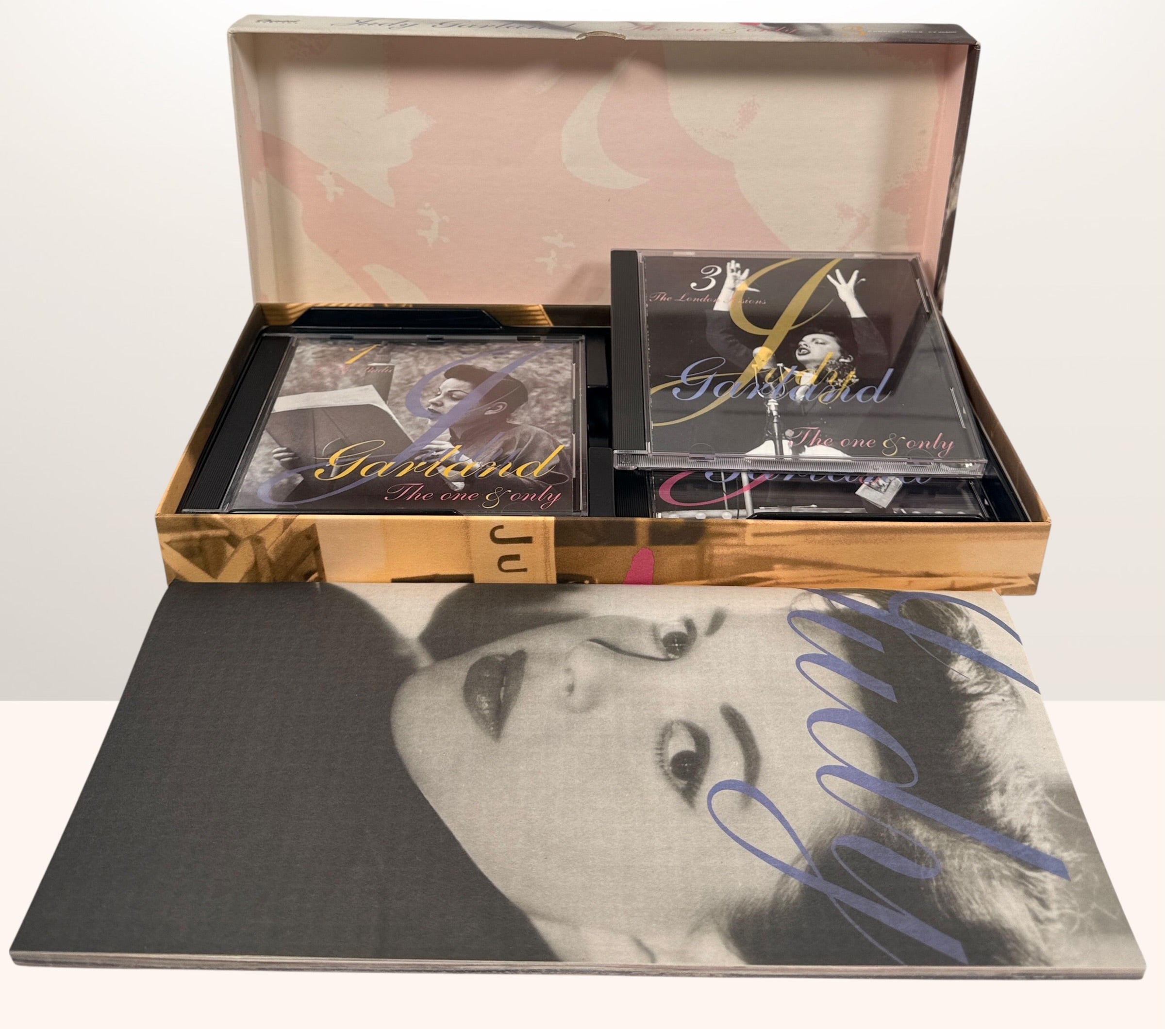 Vintage Judy Garland 3-CD box set Capitol Masters collection with classic studio and live recordings. Complete set with box, great nostalgic music gift.