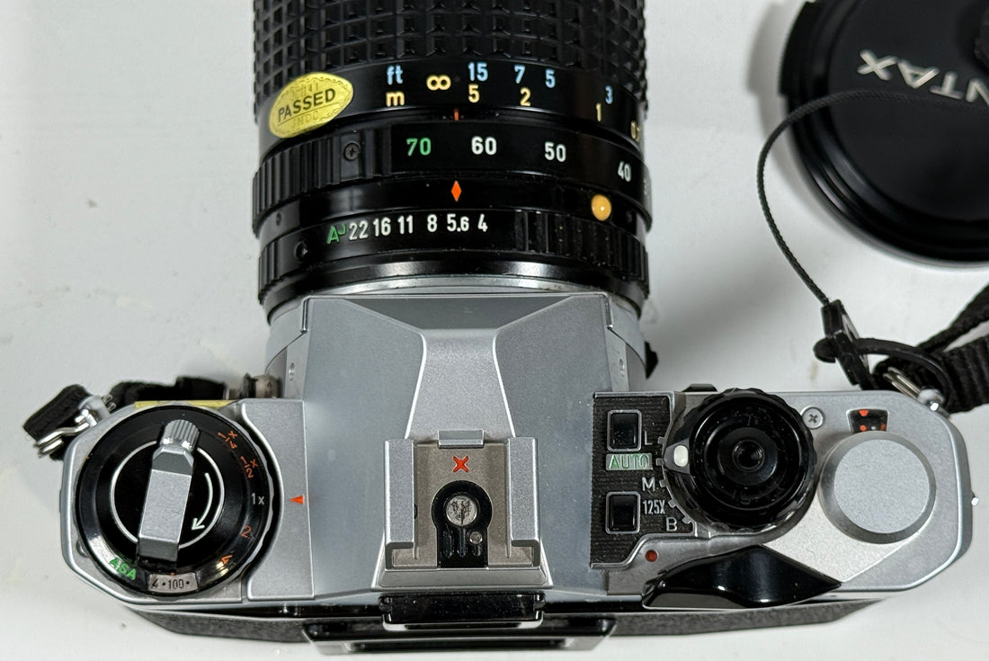 Pentax ME Super 35mm SLR Film Camera + SMC Pentax-A Zoom 28–80mm Lens – Untested – w/ Leather Case