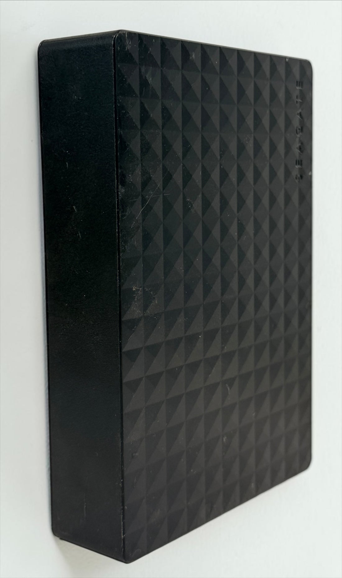 Seagate Expansion 6TB external desktop hard drive SRD0NF2. Tested and working. Drive only; power adapter and USB cable not included.