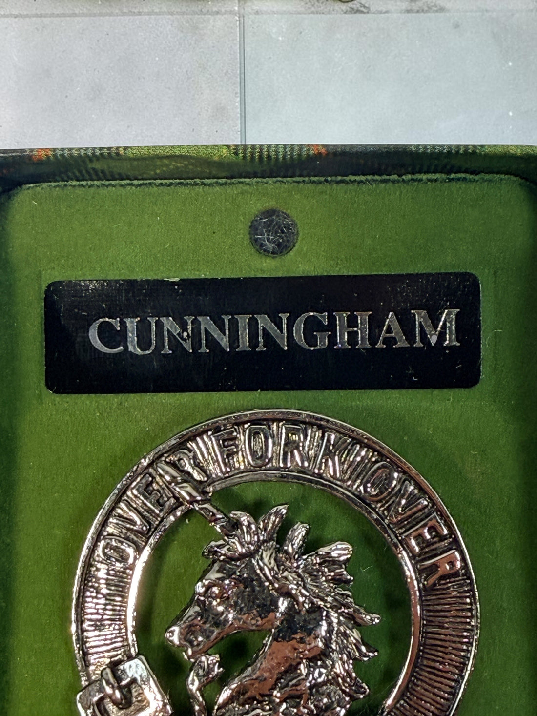 Cunningham Scottish clan crest pewter badge featuring the “Over Fork Over” motto and unicorn crest, complete with green presentation box and card.