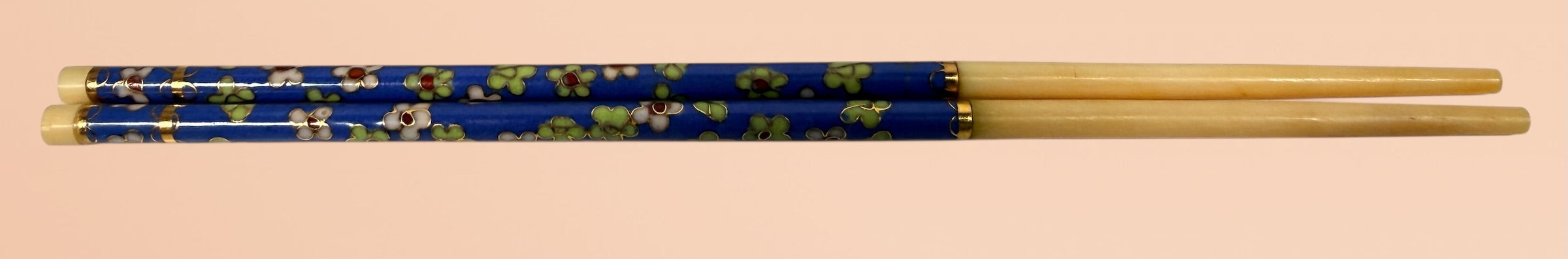 Vintage cloisonné chopsticks set with blue enamel floral design, two pairs in gift box. Decorative Asian tableware ideal for gifting, display or collectors.
