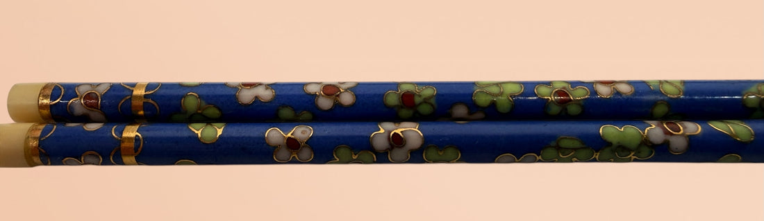 Vintage cloisonné chopsticks set with blue enamel floral design, two pairs in gift box. Decorative Asian tableware ideal for gifting, display or collectors.