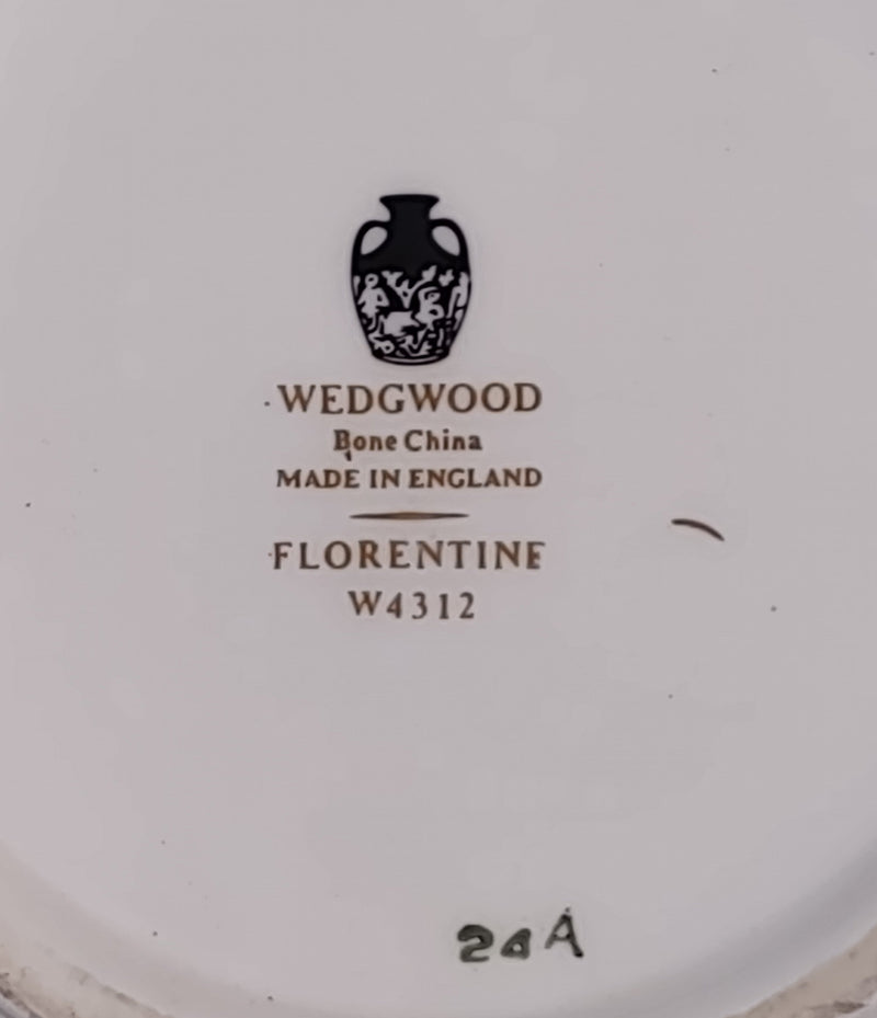 Théière noire florentine Wedgwood, fabriquée en Angleterre