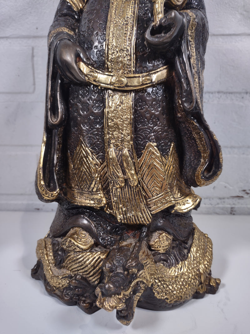 Statue de divinité chinoise en bronze, dieu de la bonne fortune, tenant un lotus à la main