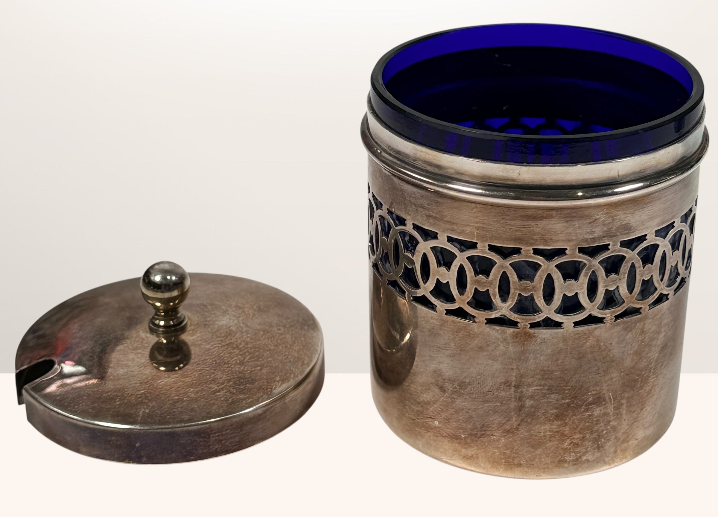 Vintage English EPNS preserve pot with cobalt glass liner by Gainsborough Plate. Mid-century silverplate jam jar, decorative serving piece, Made in England.