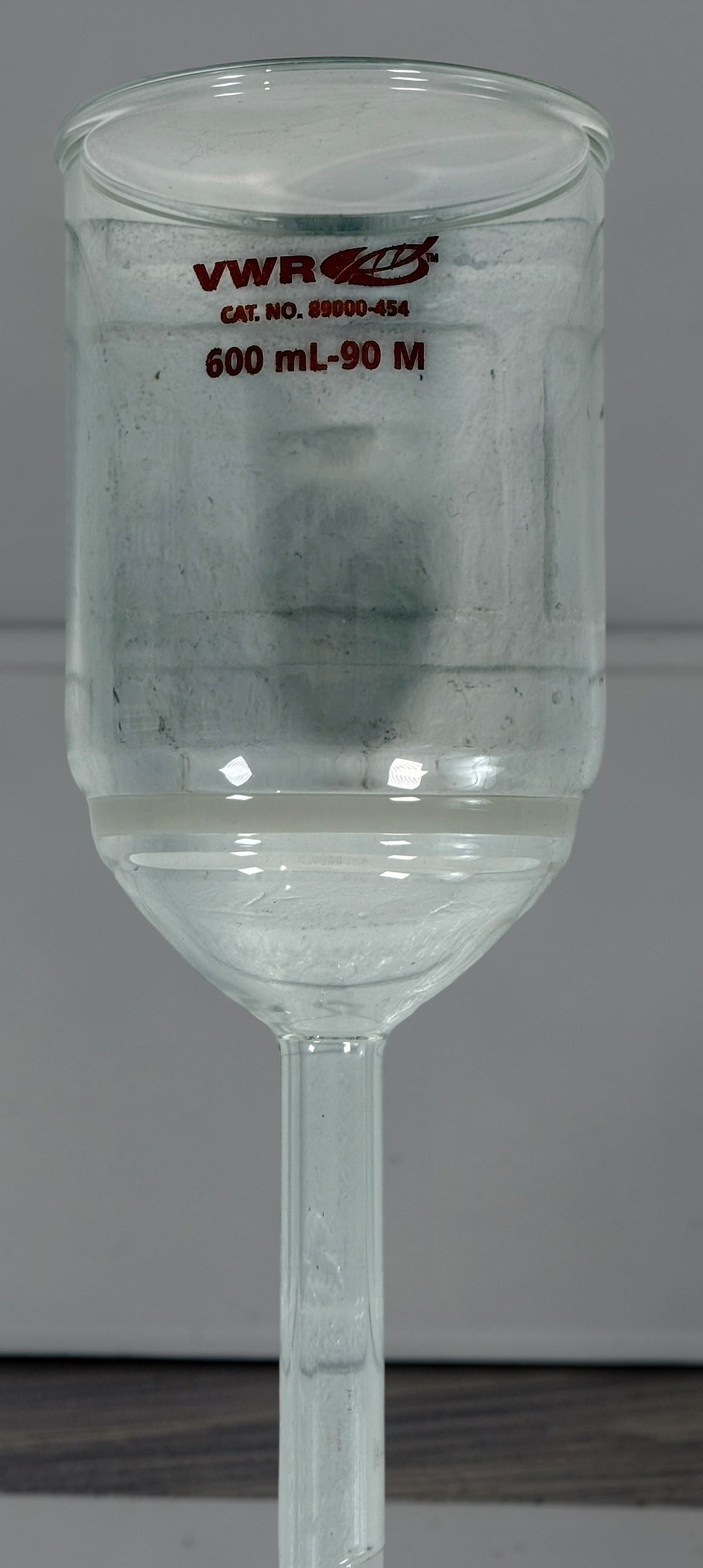 VWR 600mL 90mm vacuum filtration glass reservoir, lab borosilicate filtration funnel for microbiology, brewing, and water testing applications, clean used unit.