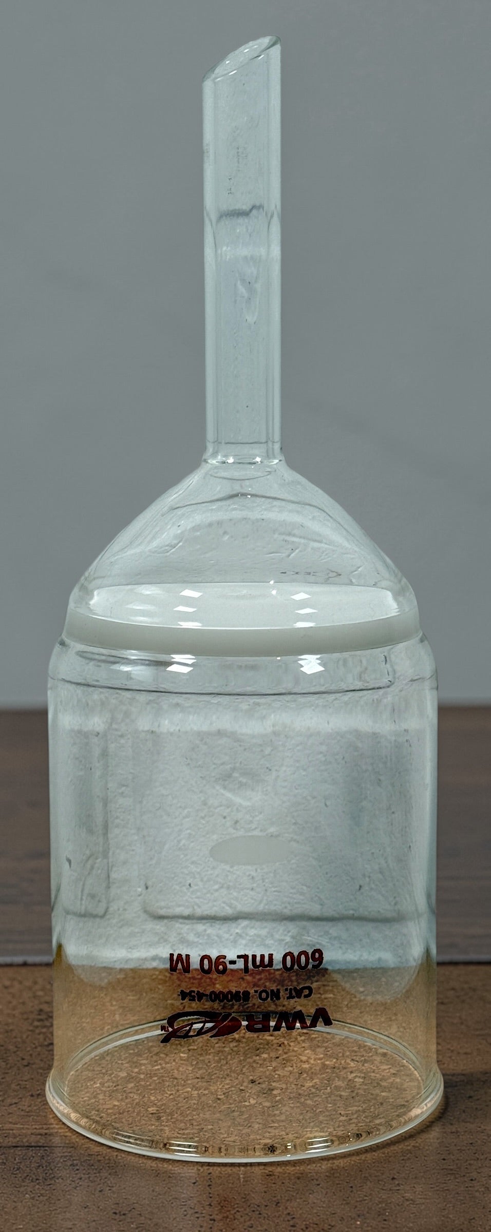 VWR 600mL 90mm vacuum filtration glass reservoir, lab borosilicate filtration funnel for microbiology, brewing, and water testing applications, clean used unit.