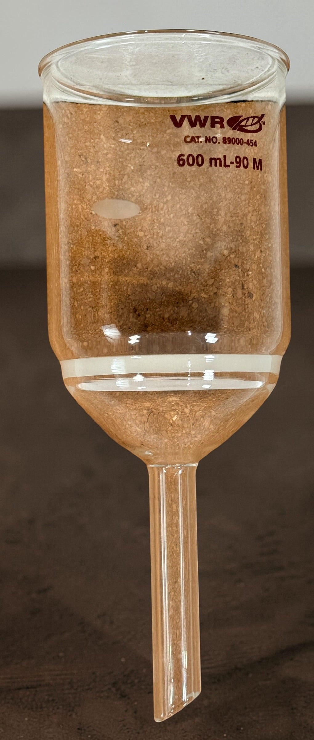 VWR 600mL 90mm vacuum filtration glass reservoir, lab borosilicate filtration funnel for microbiology, brewing, and water testing applications, clean used unit.