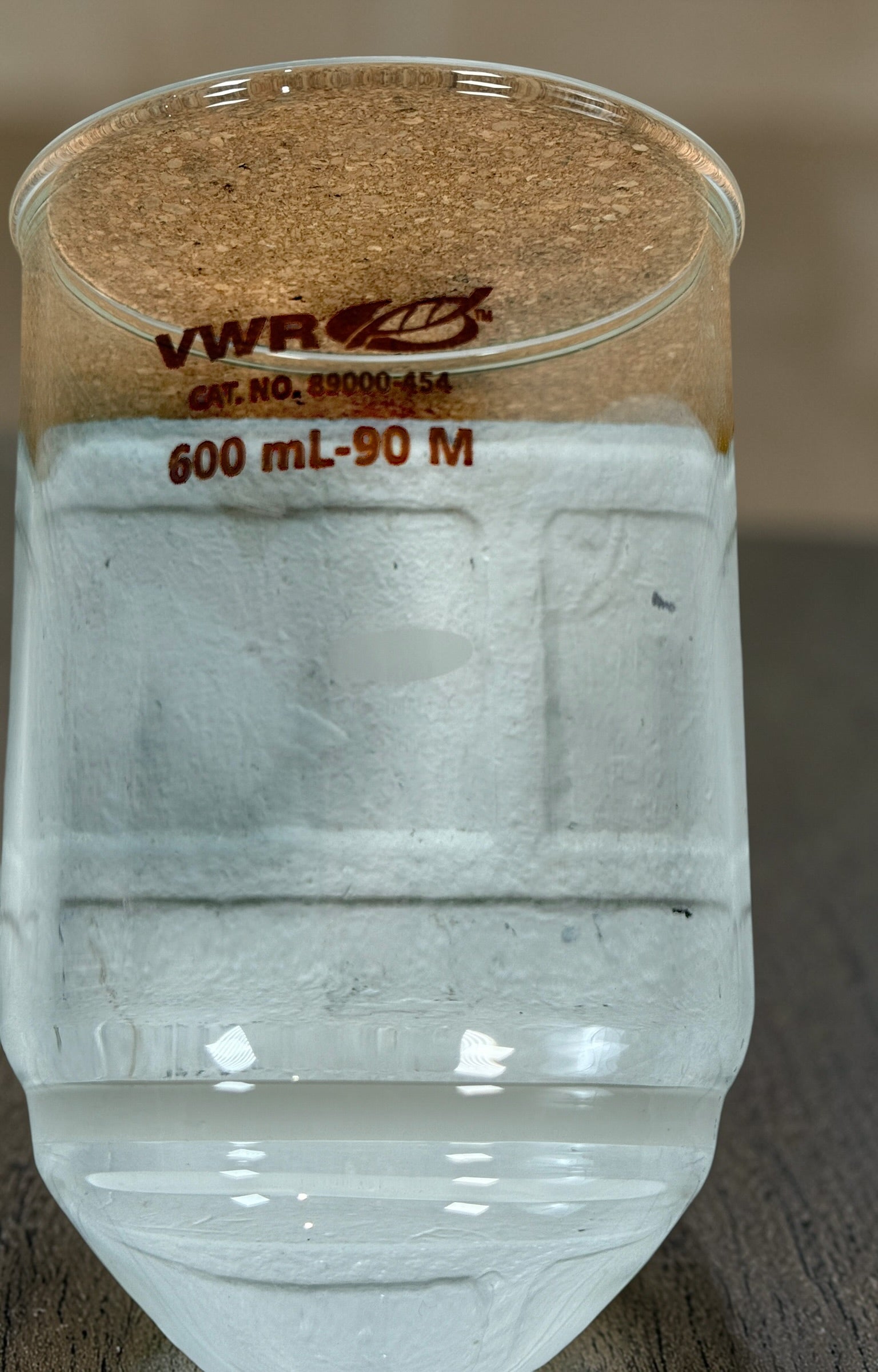 Réservoir de filtration sous vide en verre VWR 600 mL 90 mm, verrerie de laboratoire.